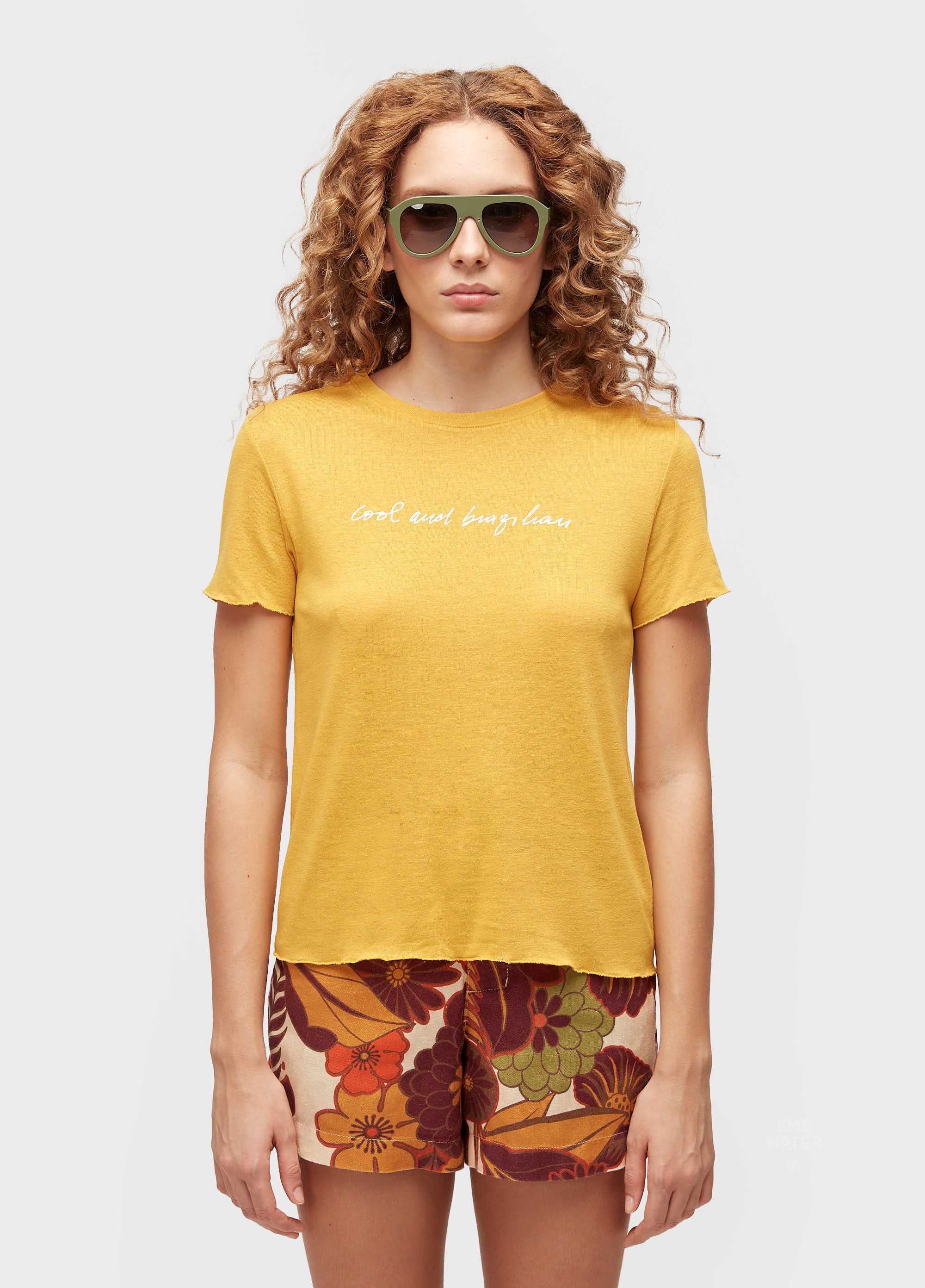 T-SHIRT FEM COOL AND BRAZILIAN DAMASCO/BRANCO
