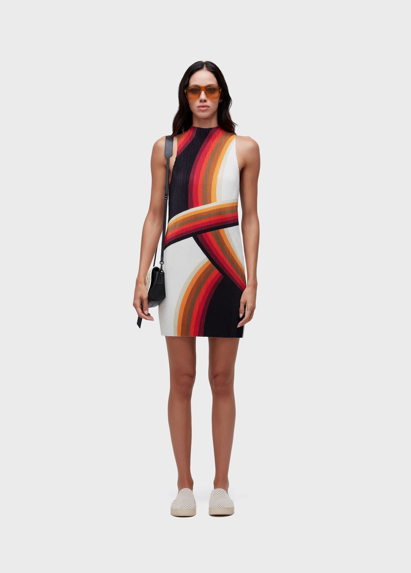 VESTIDO RAGLAN CURTO PLISSÉ ONDA