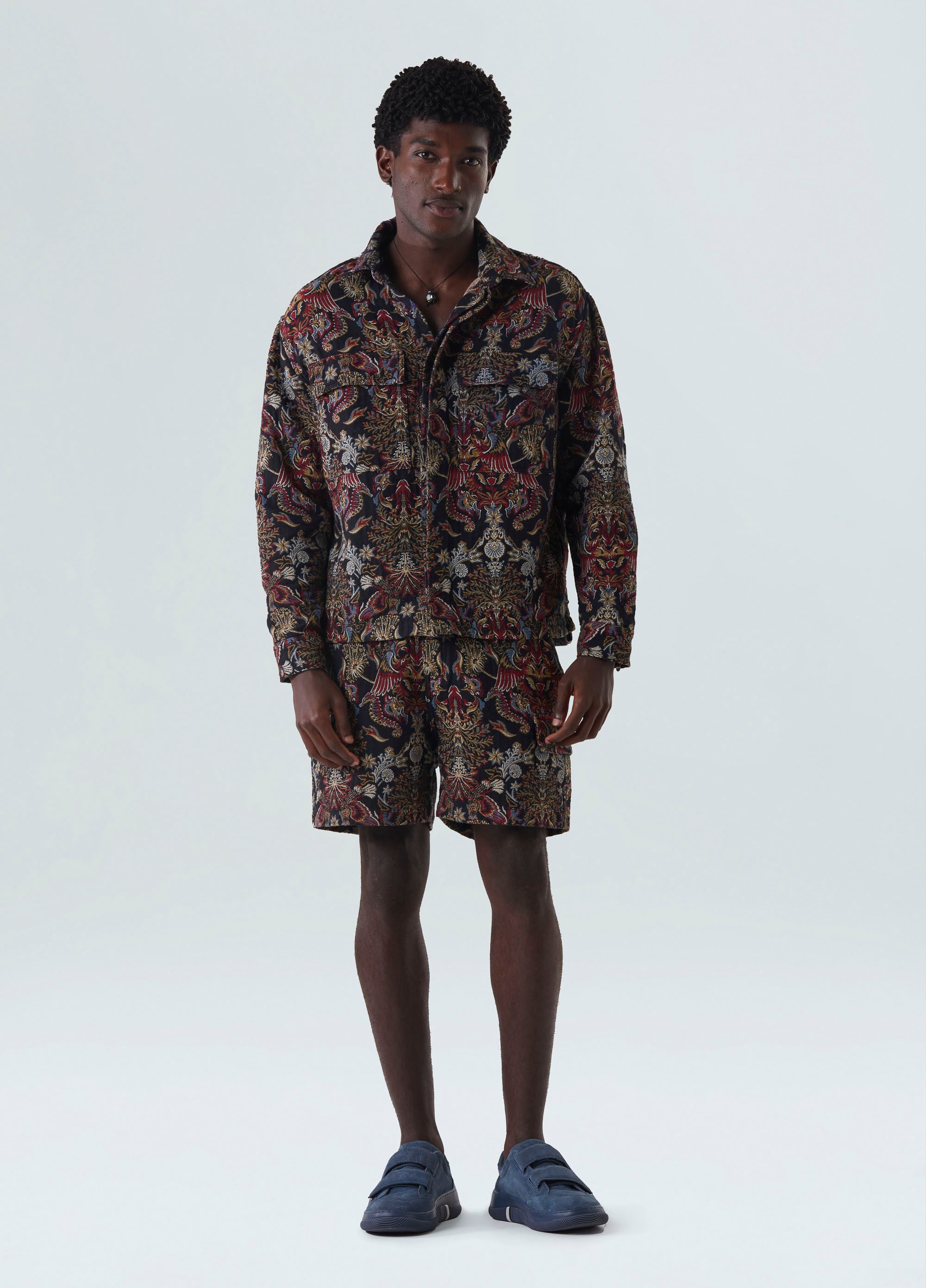 BERMUDA CARGO JACQUARD ORIGEM PRETO/VERMELHO