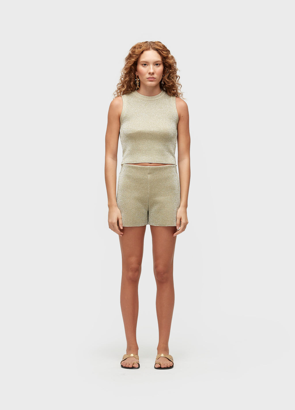 SHORT FEM TRICOT LUREX DOURADO/PRATA