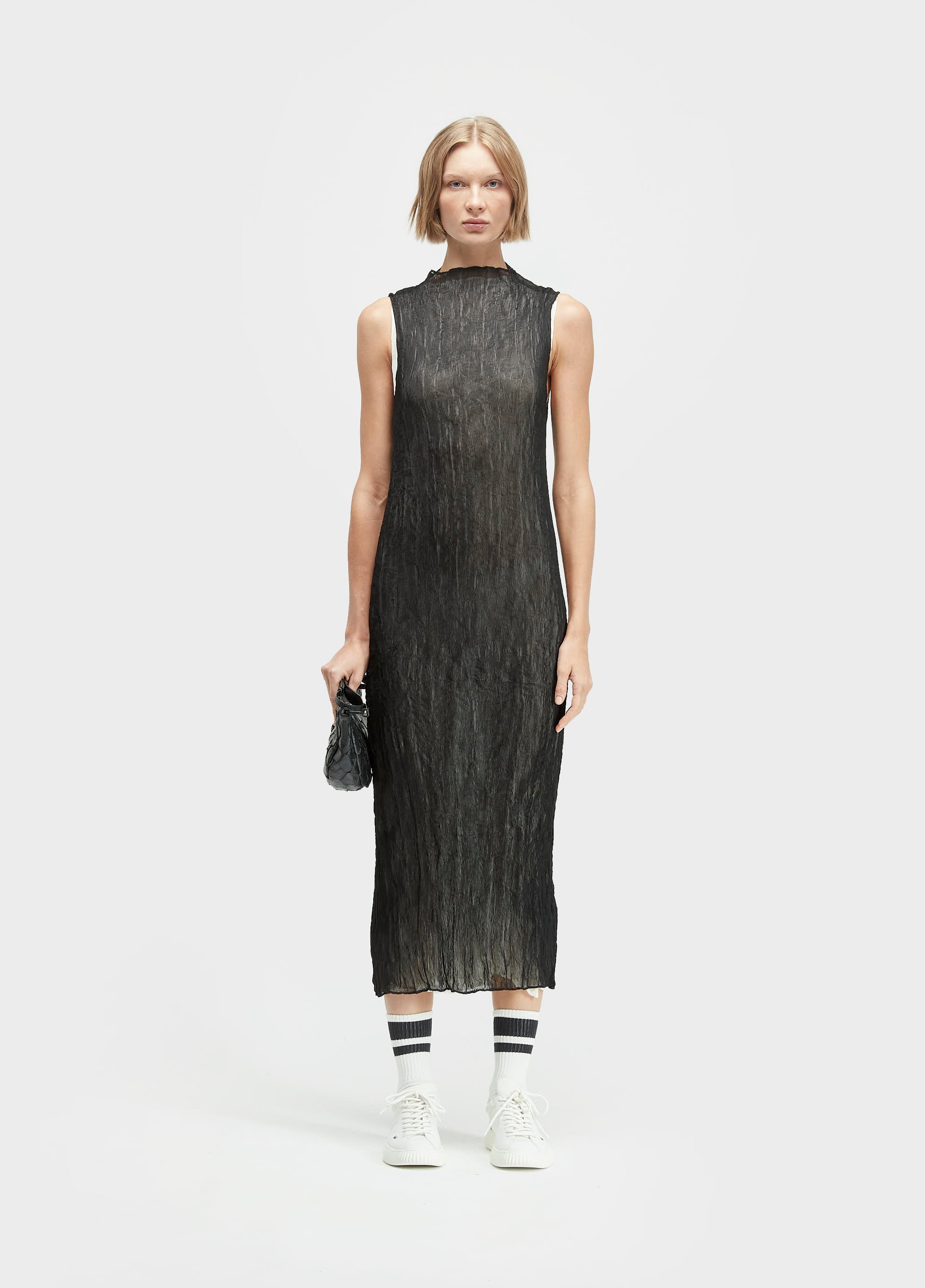 VESTIDO SLEEVELESS PLISSÊ DUO