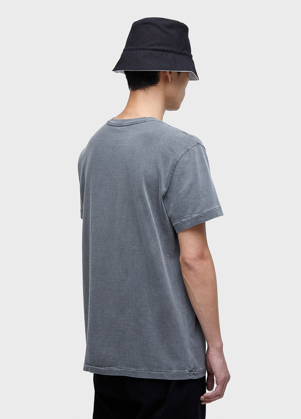 T-SHIRT BOLSO BRASÃO MC
