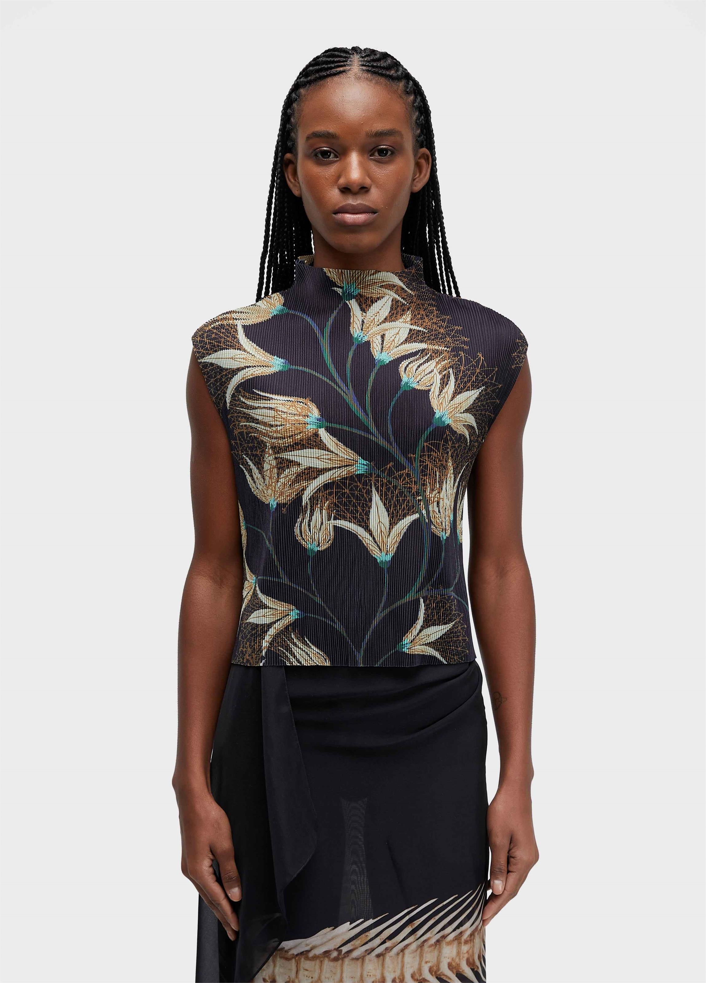 BLUSA SLEEVELESS PLISSÊ FLORAL TRAMA