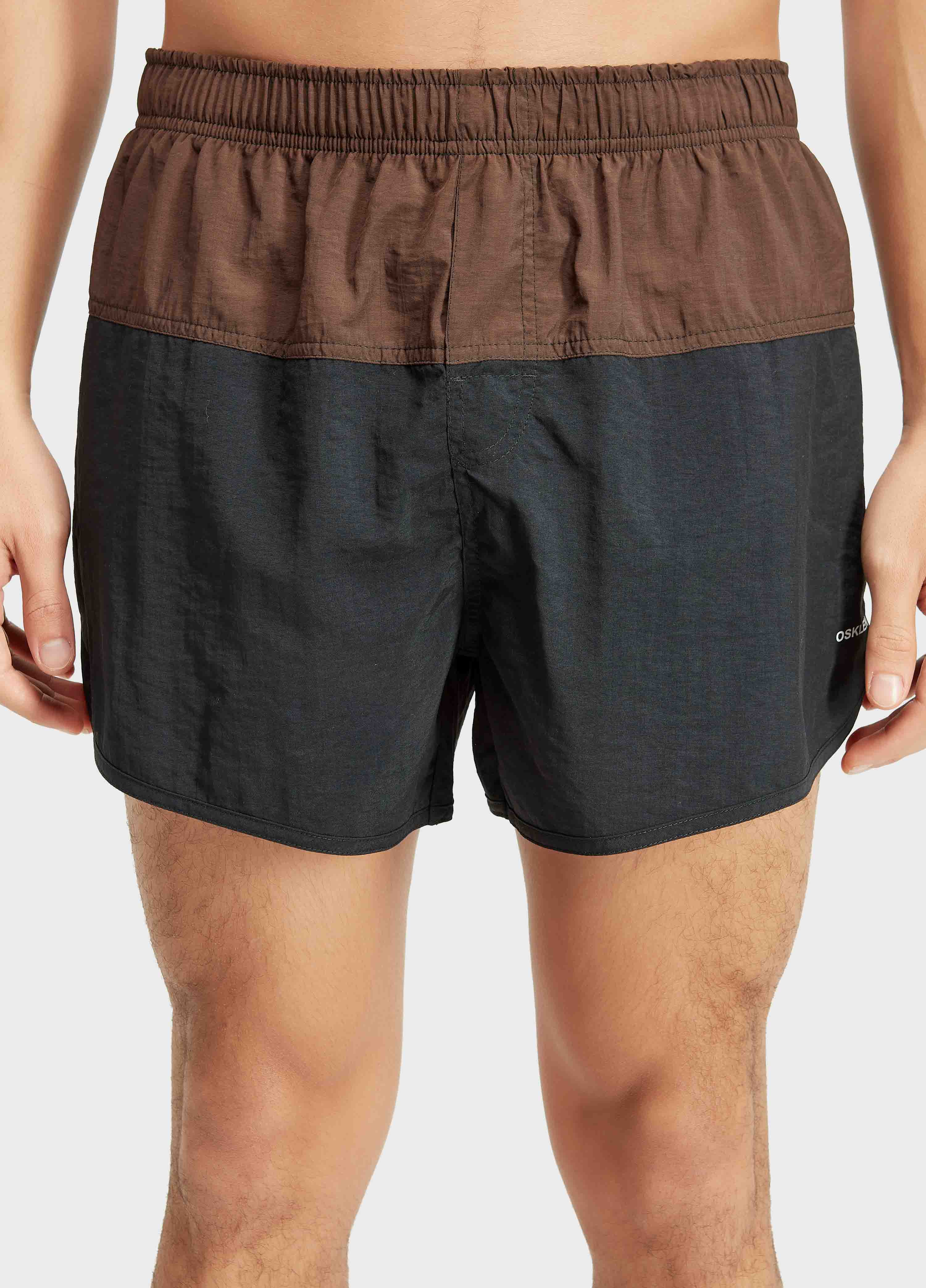 RESORT SHORT DEEP FLOW
