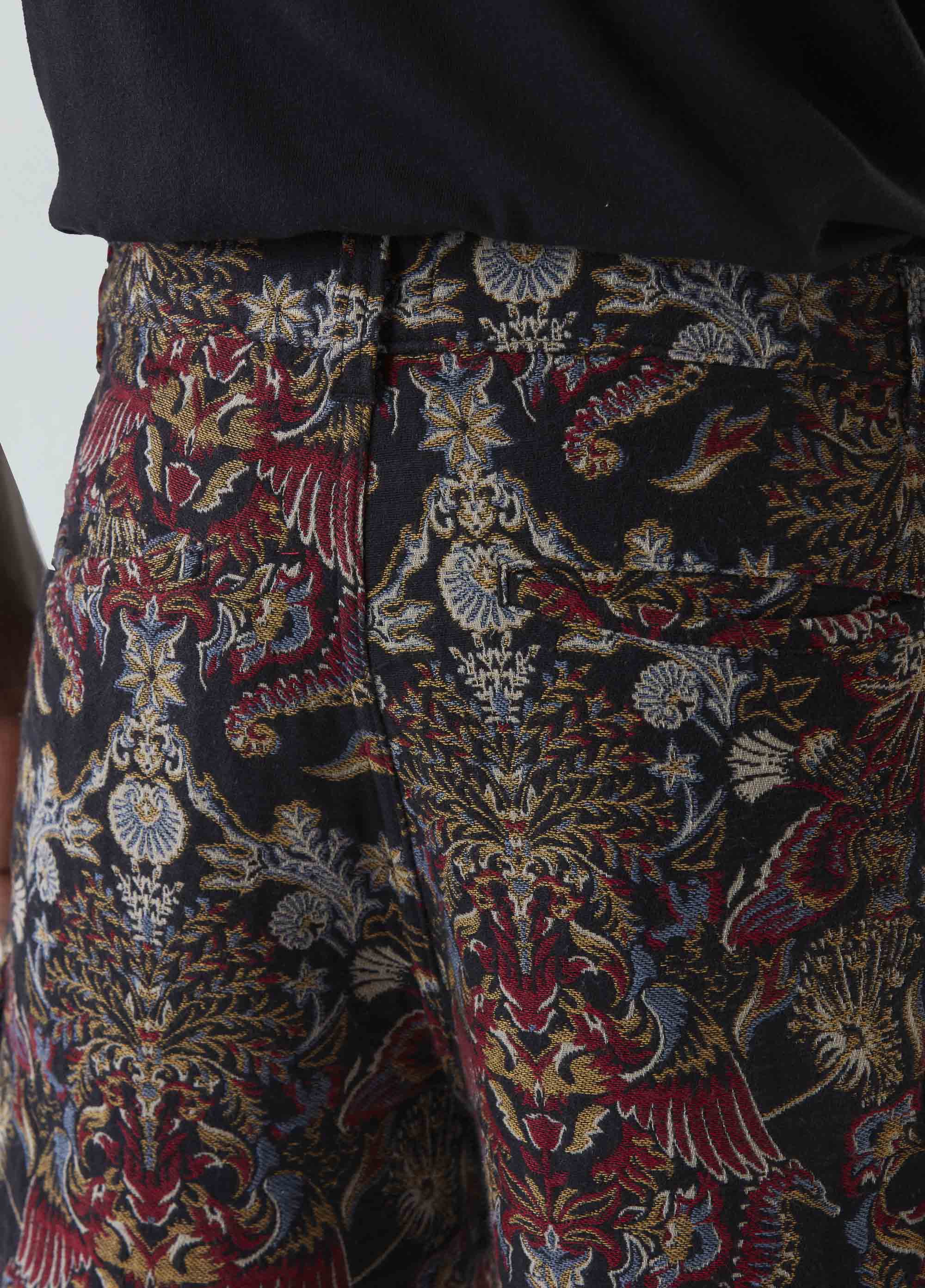 BERMUDA CARGO JACQUARD ORIGEM PRETO/VERMELHO