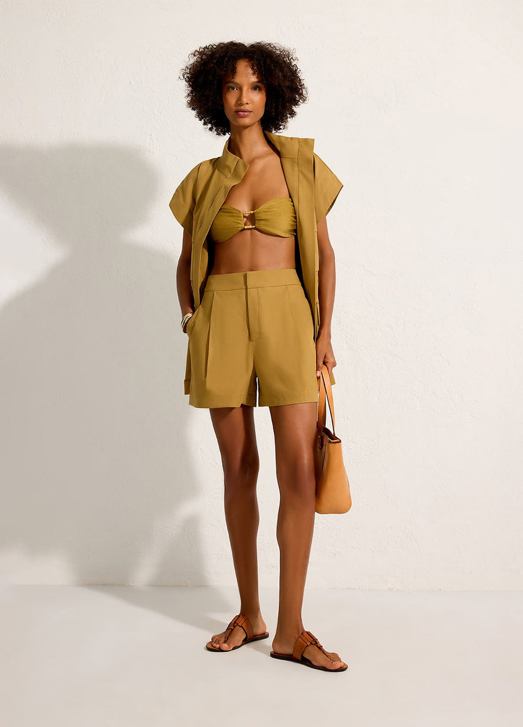 BERMUDA ALFAIATARIA BEGE SEMENTE