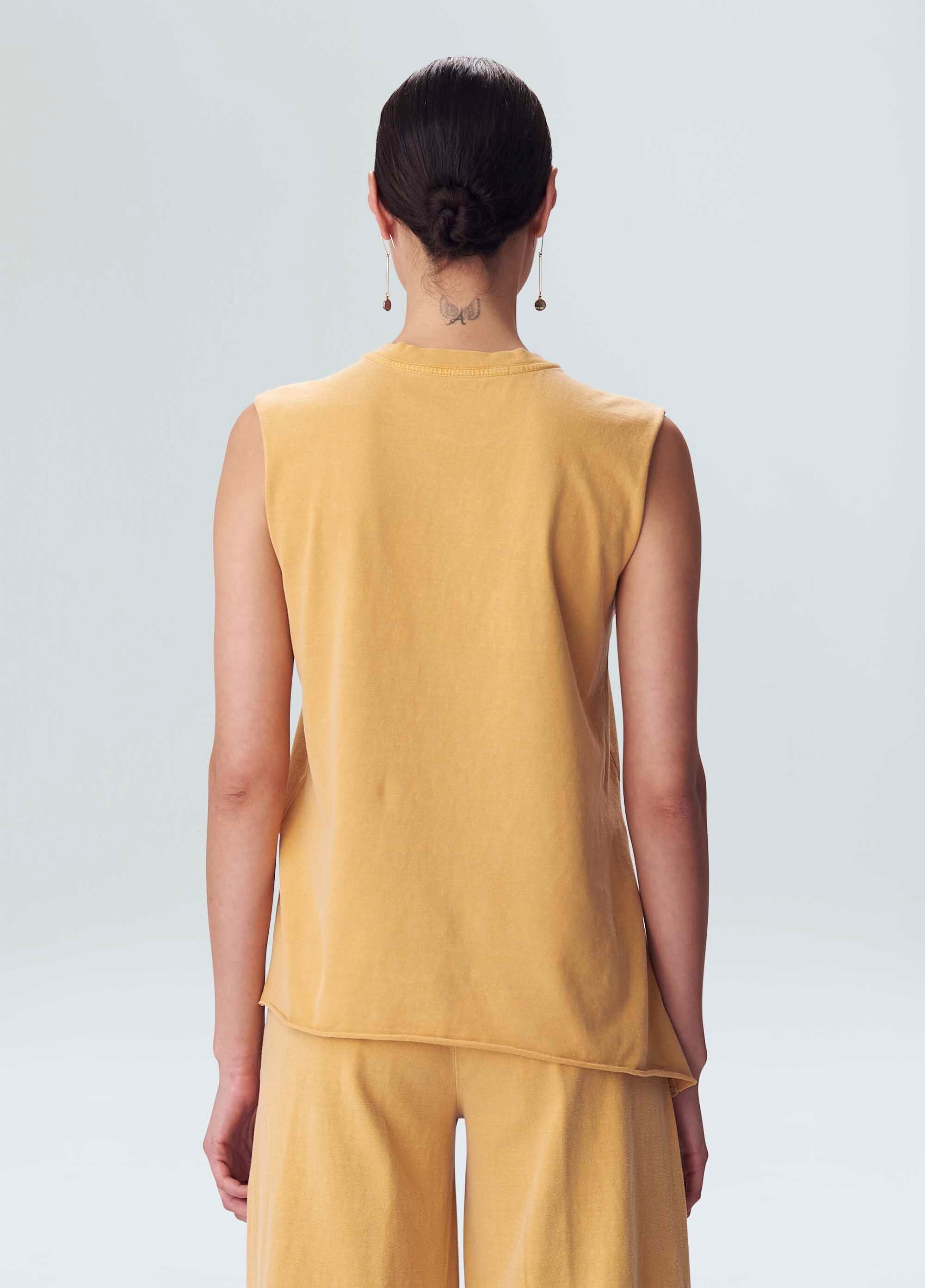 SLEEVELESS BÁSICA FENDA