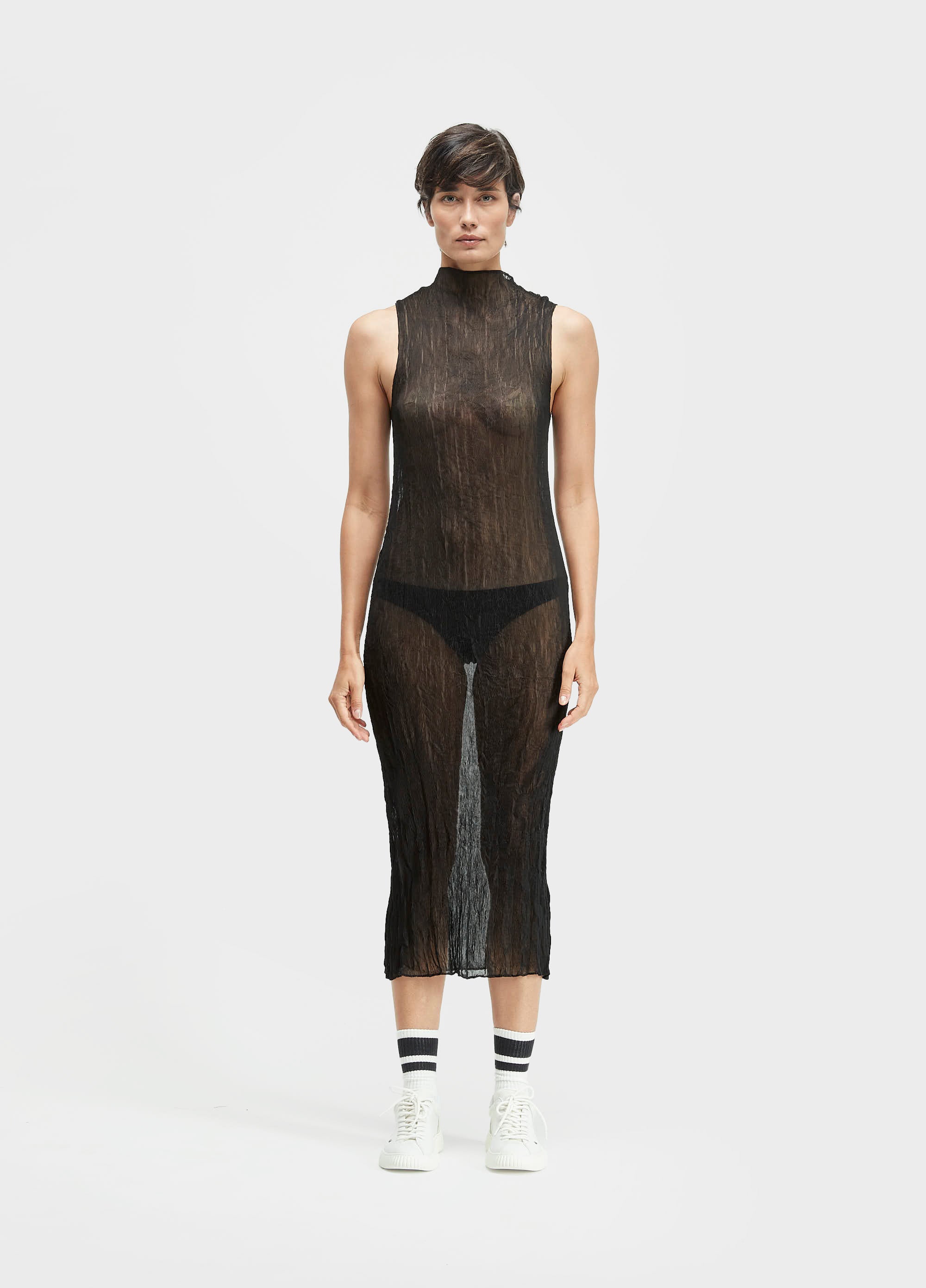 VESTIDO SLEEVELESS PLISSÊ DUO