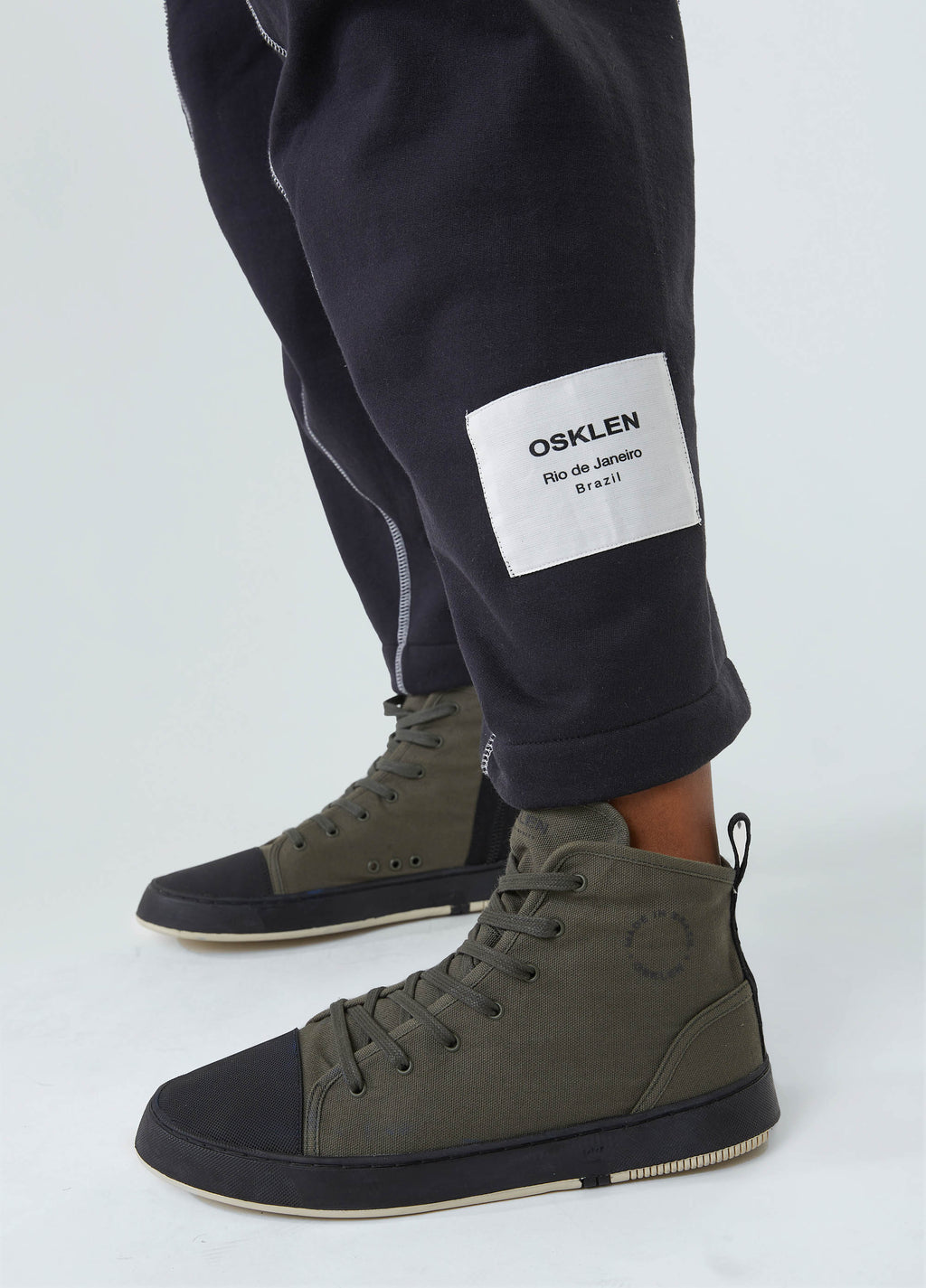 CALÇA MOLETOM PESPONTOS