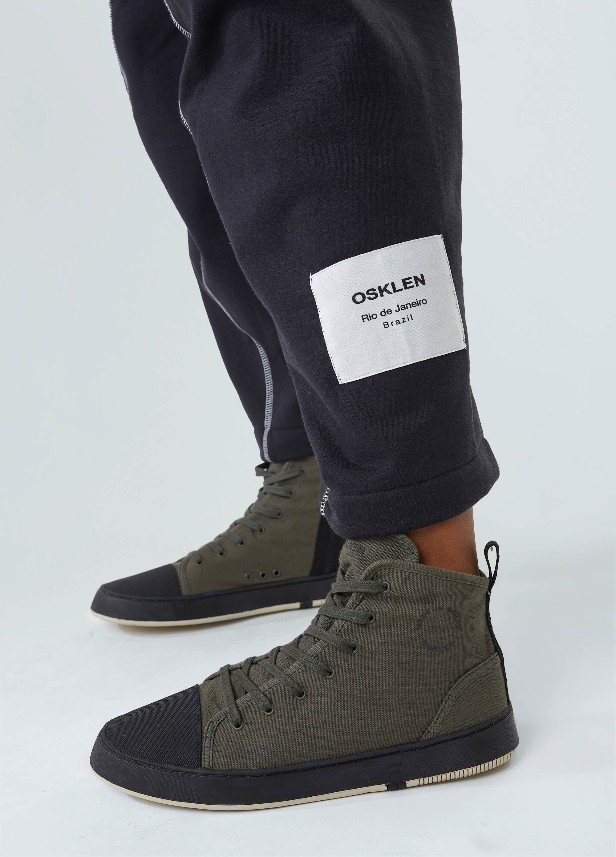 CALÇA MOLETOM PESPONTOS