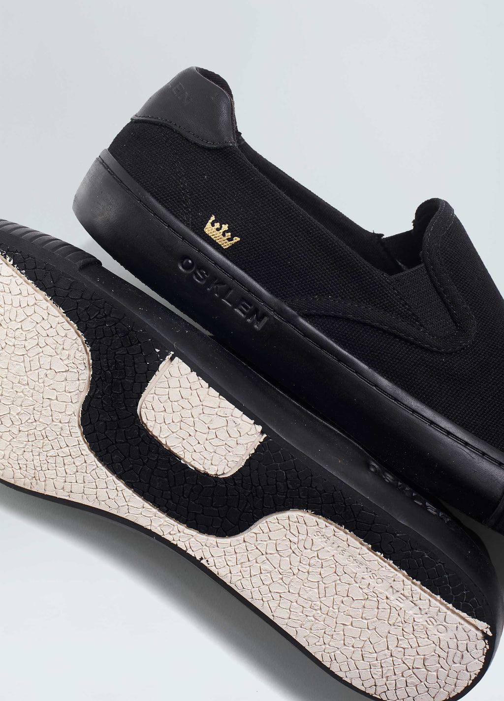 TÊNIS CANVAS SLIP ON BLACK SOLE M