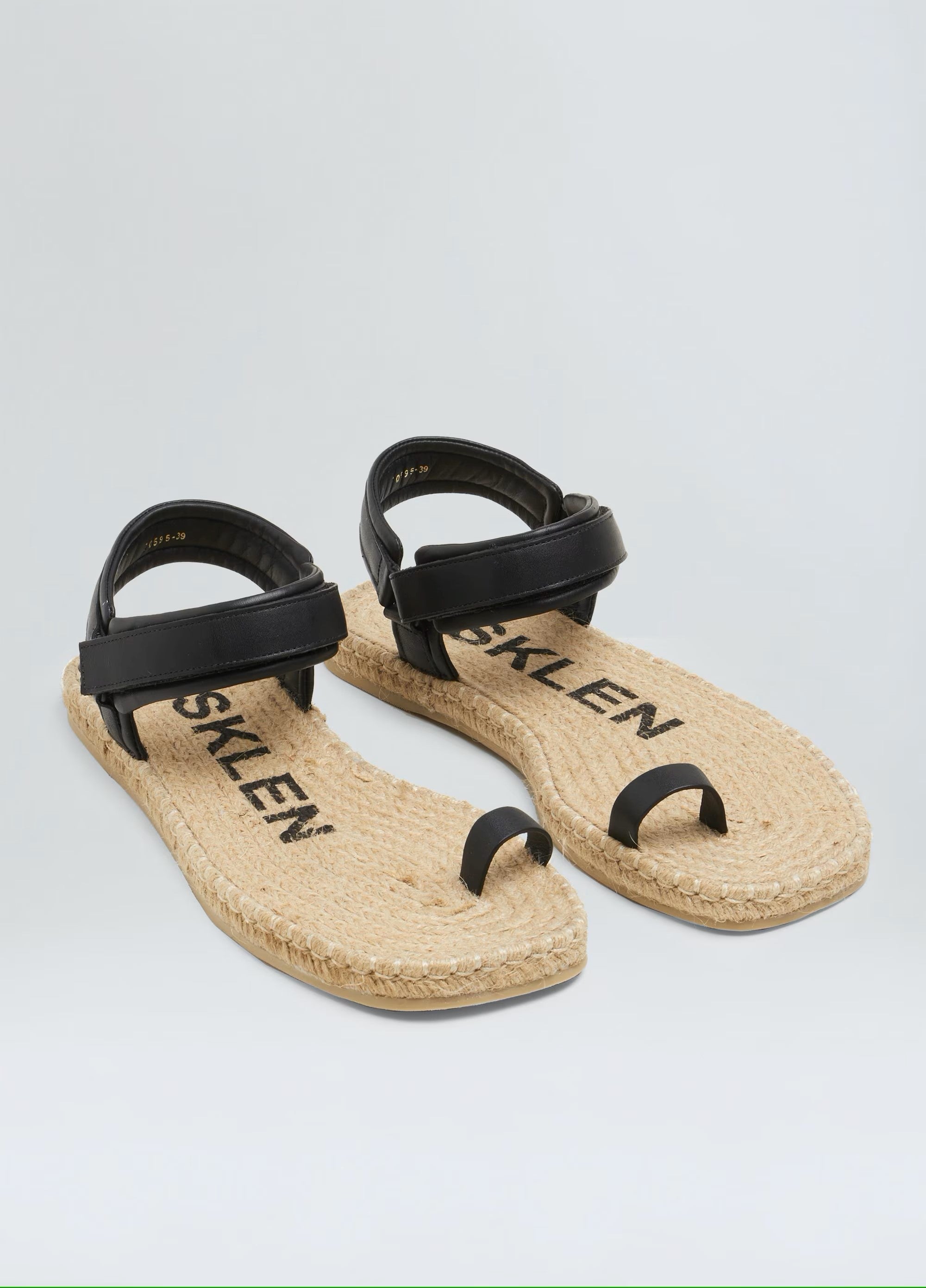 SANDALIA COURO VELCRO CORDAS