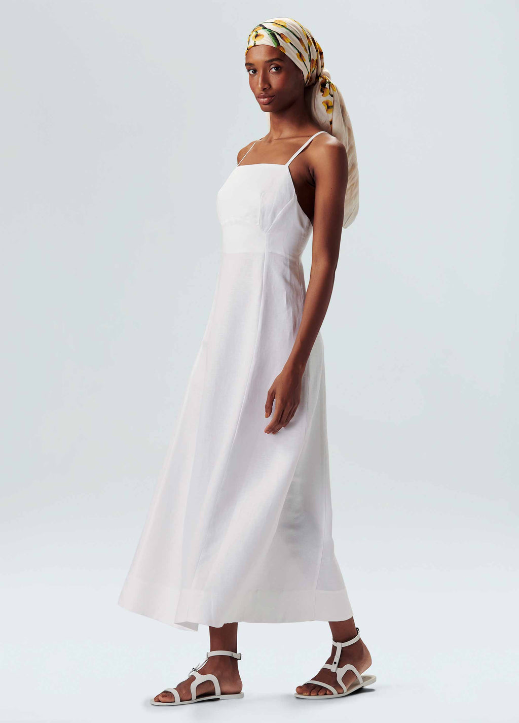VESTIDO RECORTES