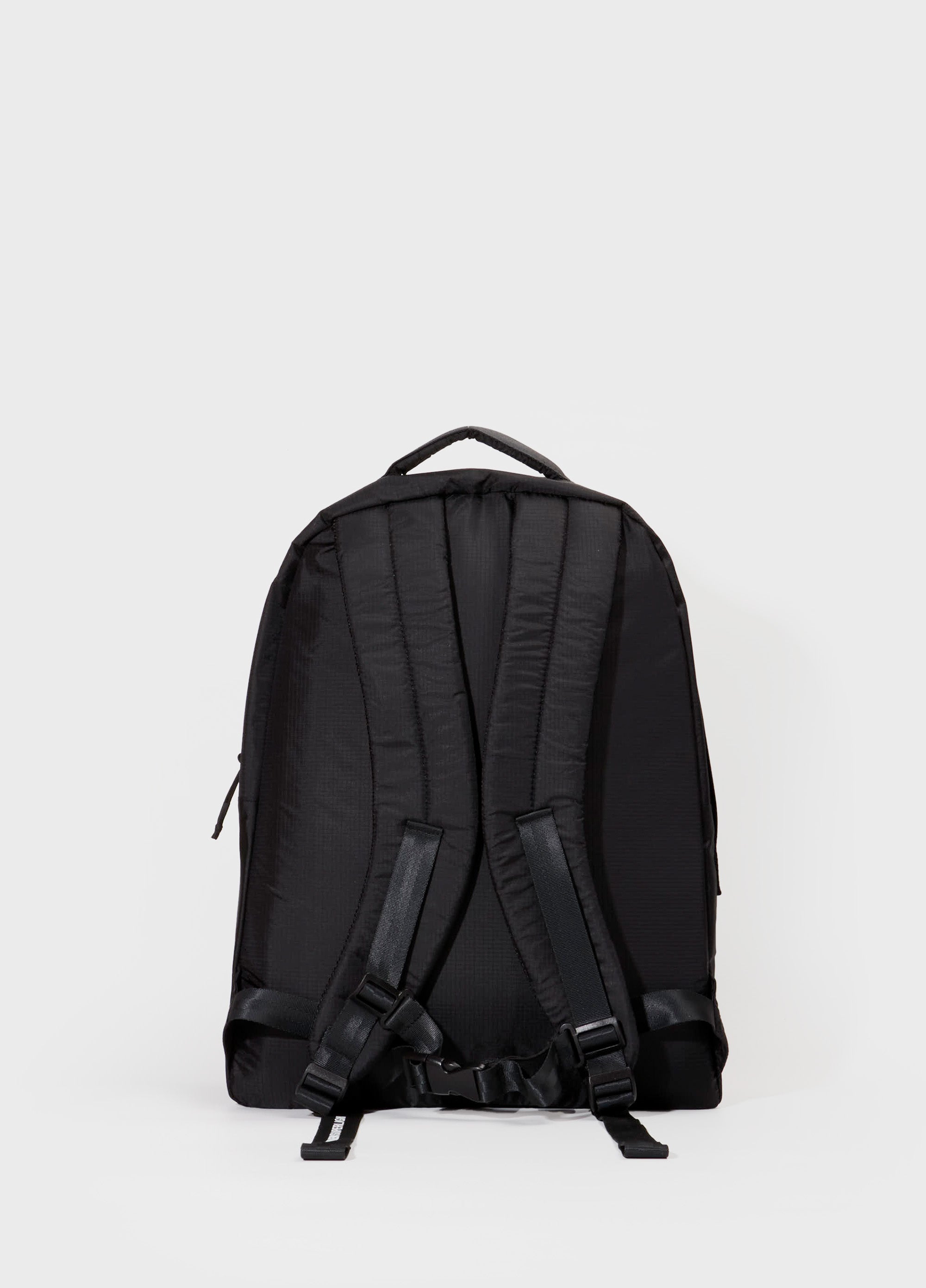 MOCHILA NYLON SUPER LIGHT