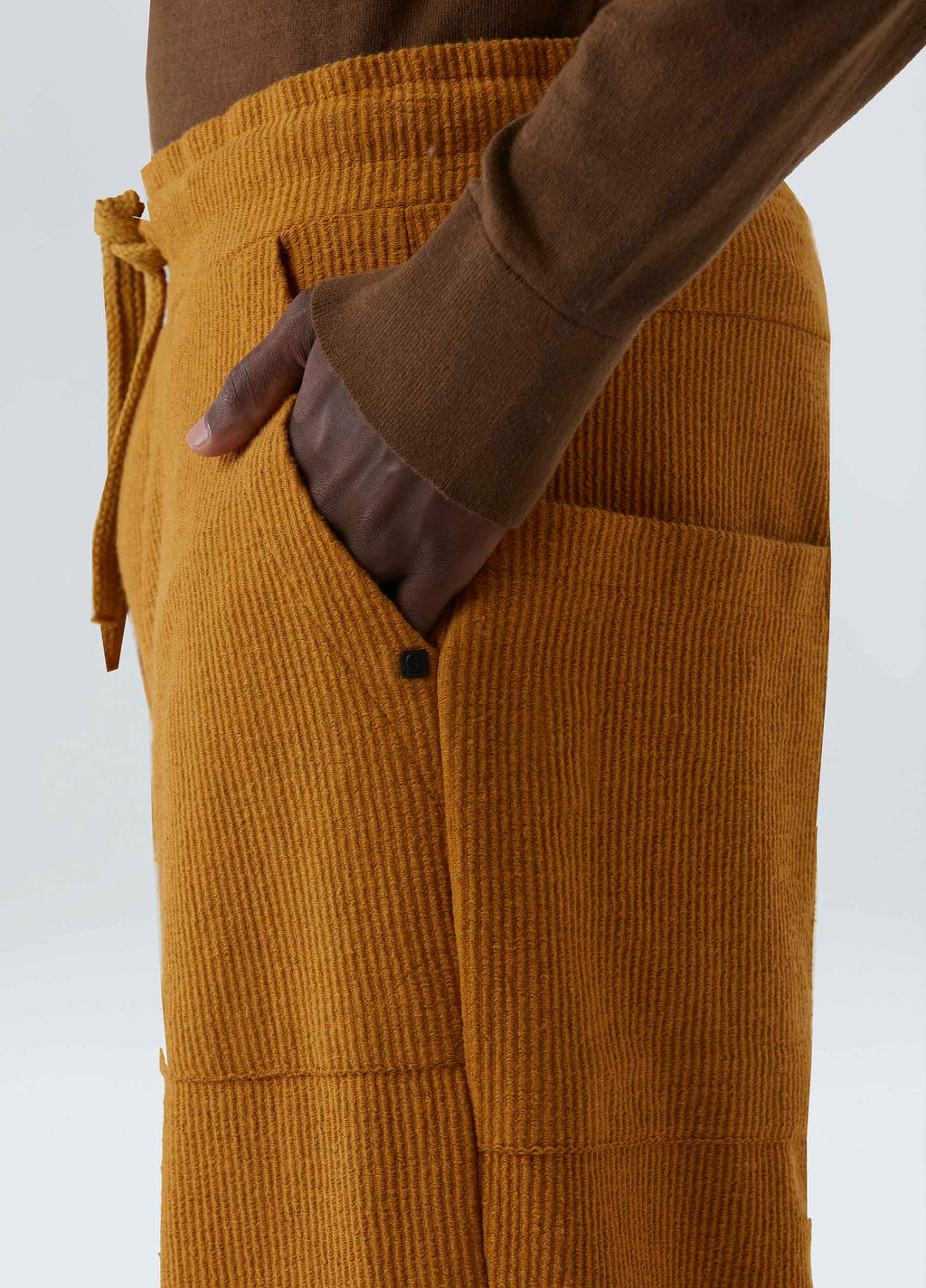CALCA EMBOSSED STRIPES MOSTARDA