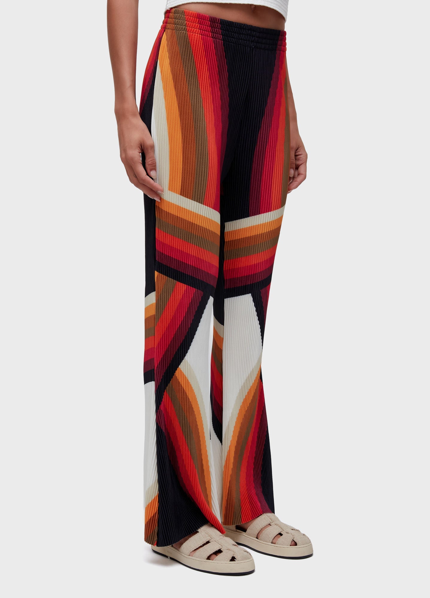 CALÇA RETA PLISSÊ ONDA