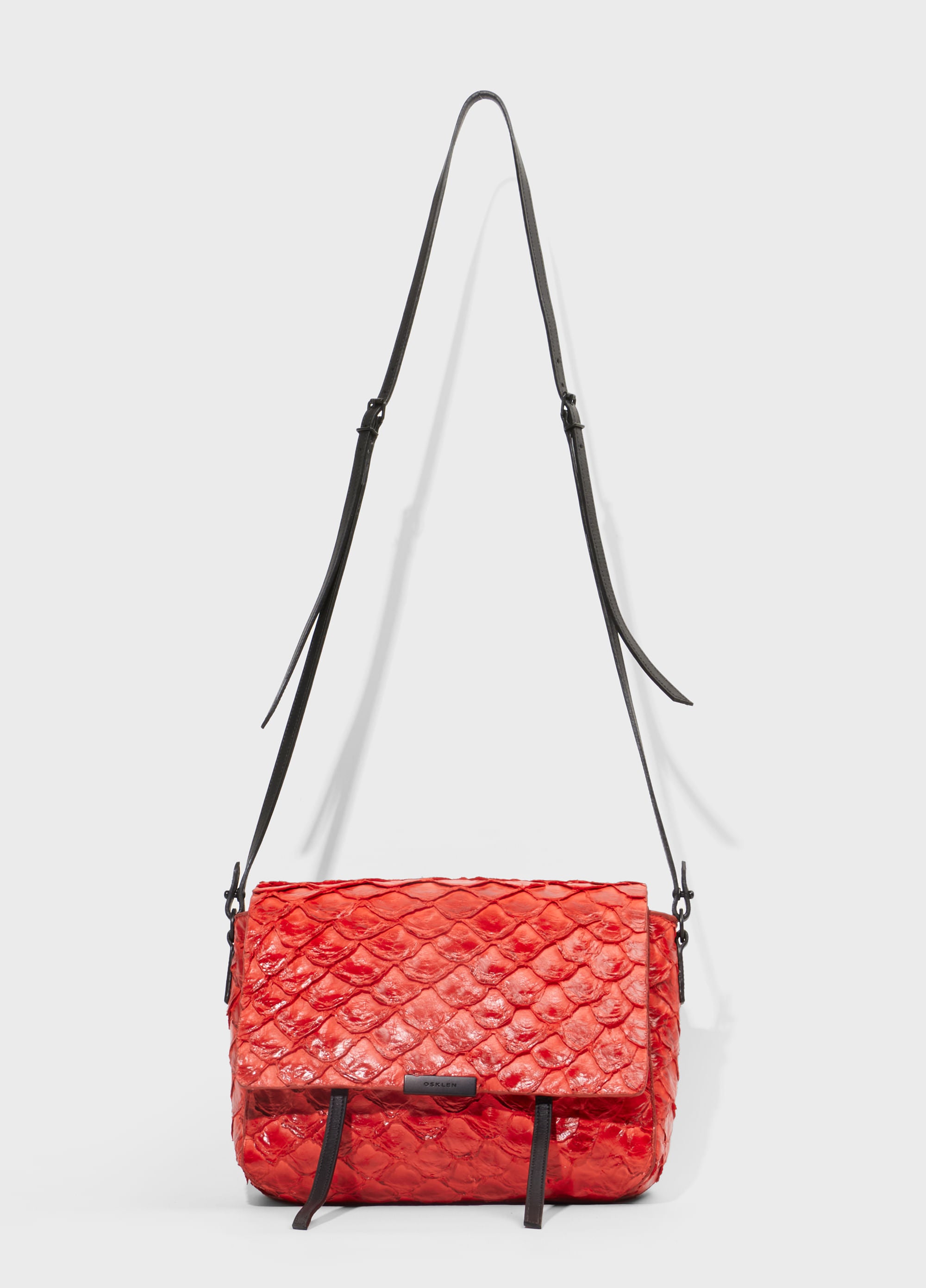 PIRARUCU FLAP SHOULDER BAG VERMELHO URUCUM/PRETO
