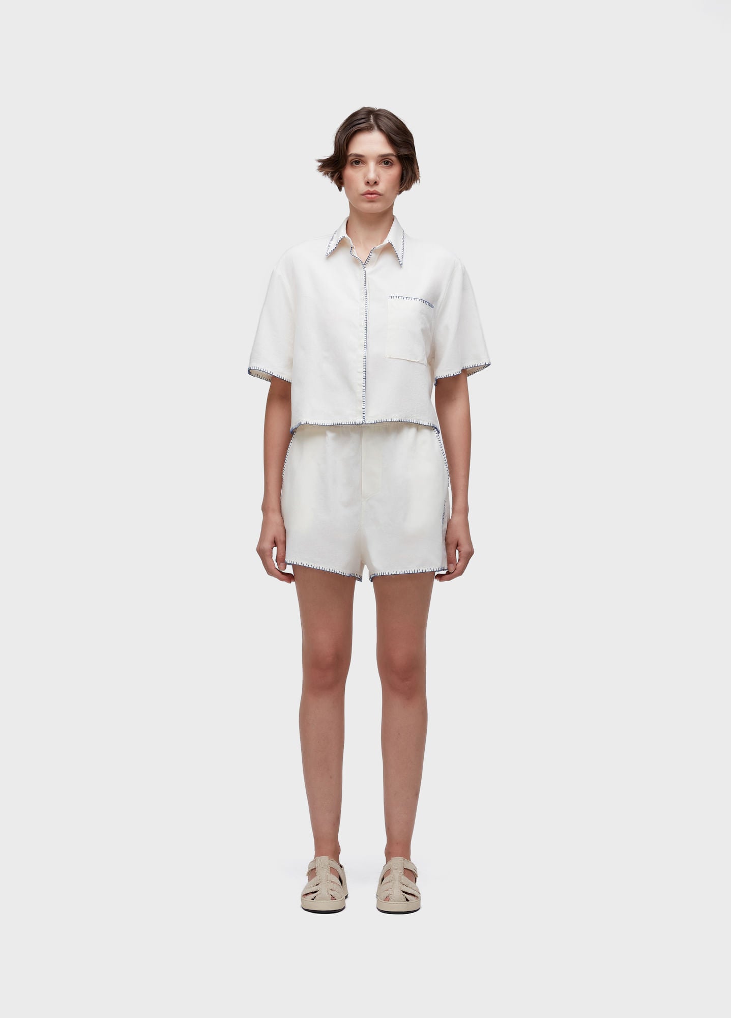 SHORT BORDADO KNOT