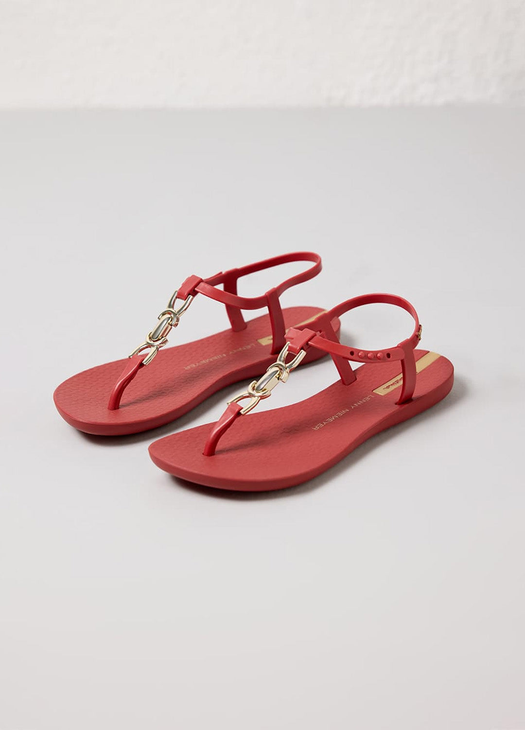 SANDÁLIA BRIDÃO ARTICULADO