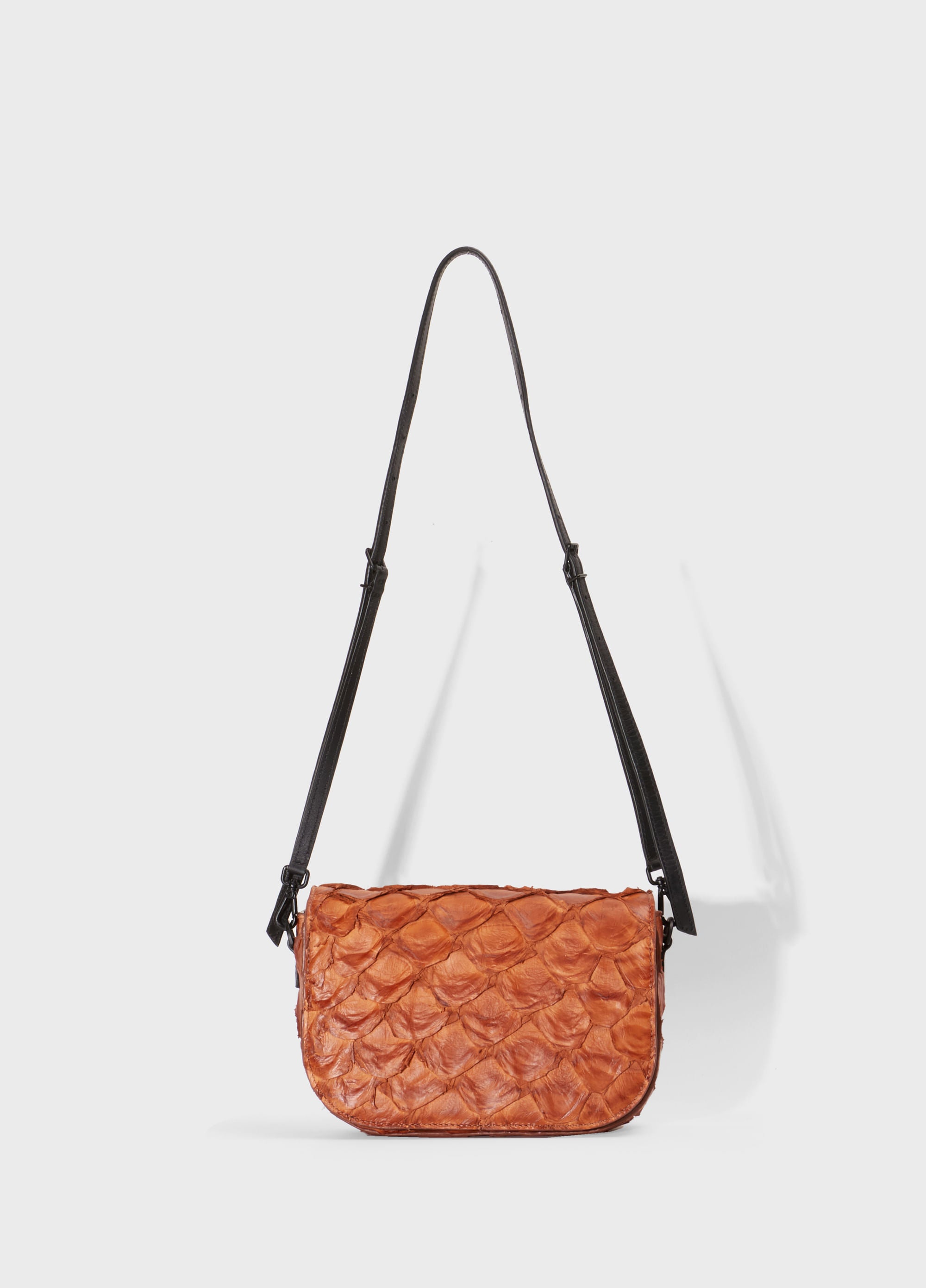 BOLSA PIRARUCU JATI