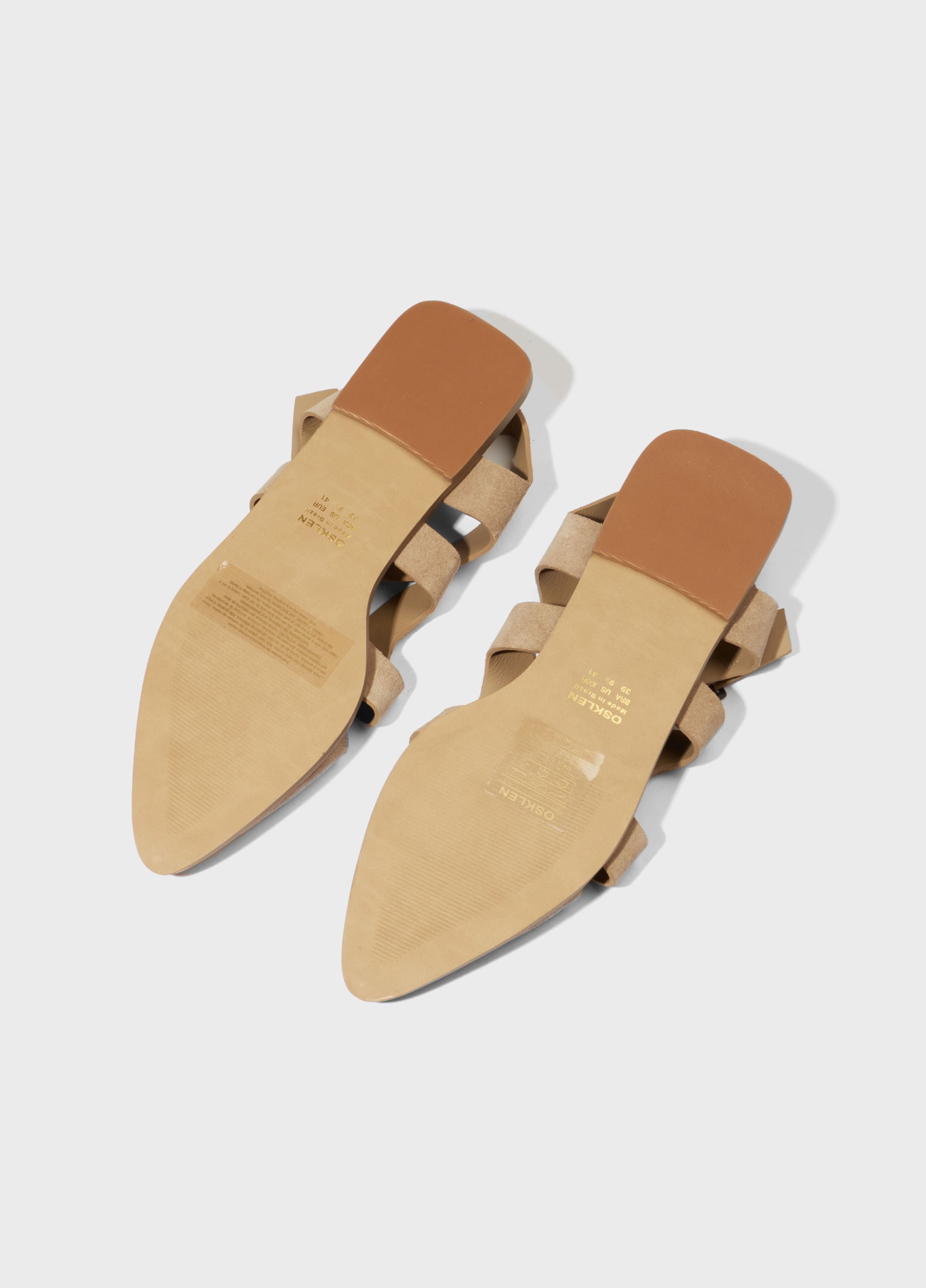 SAPATO CALÇADÃO CAMURÇA