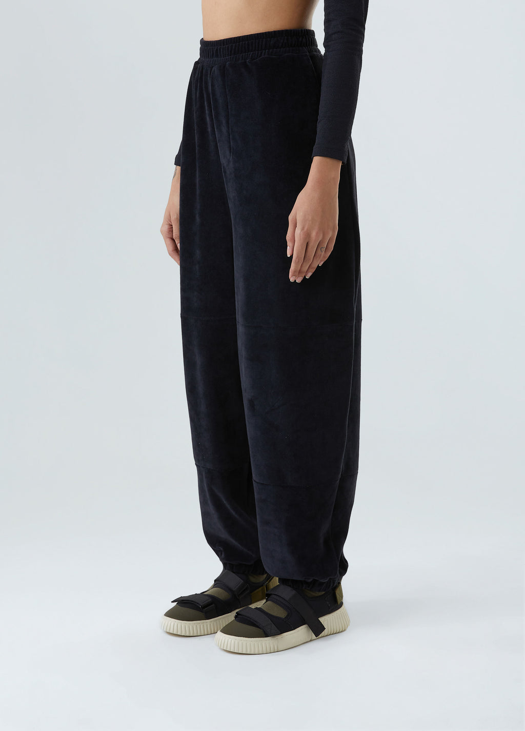 CALCA JOGGING PLUSH PRETO