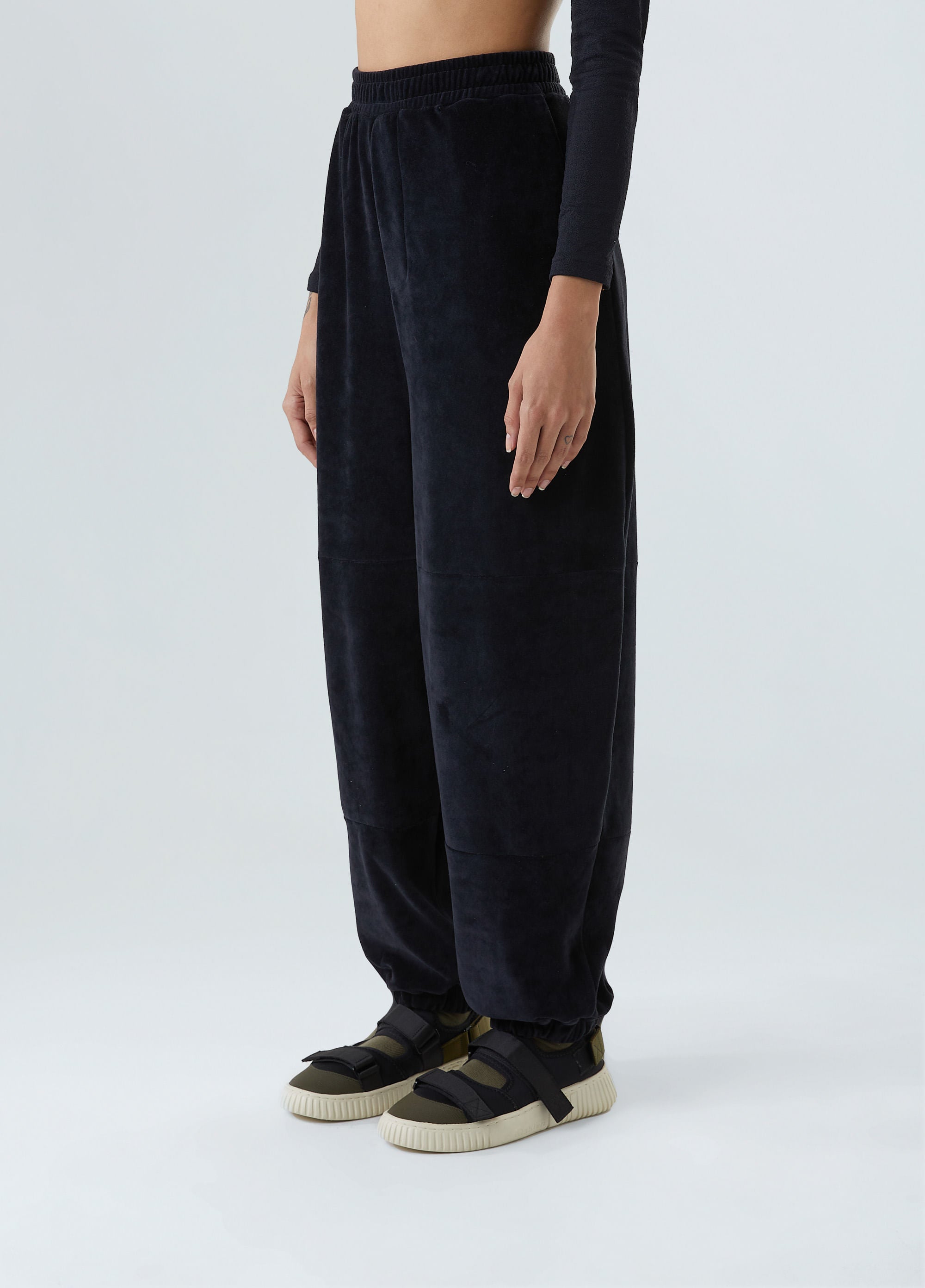 CALCA JOGGING PLUSH PRETO