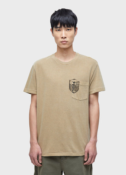 T-SHIRT BOLSO BRASÃO