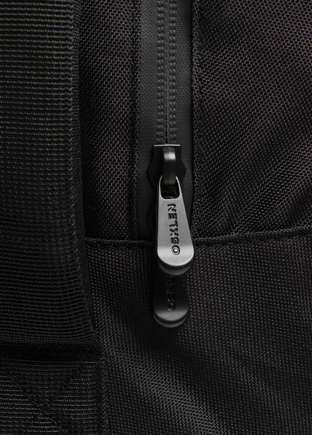 MOCHILA NYLON STREET NEW PRETO