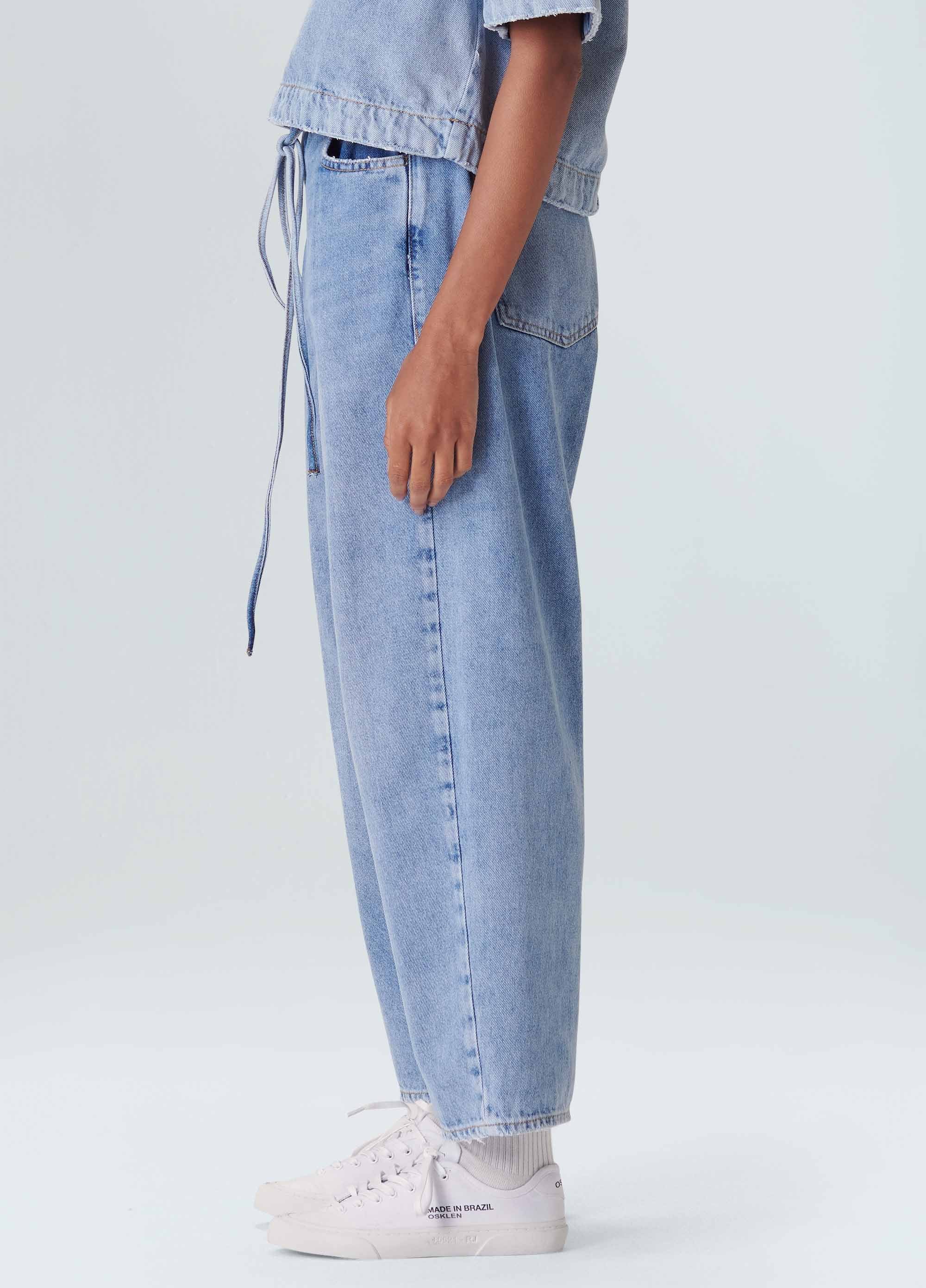 CALÇA OVERSIZED JEANS