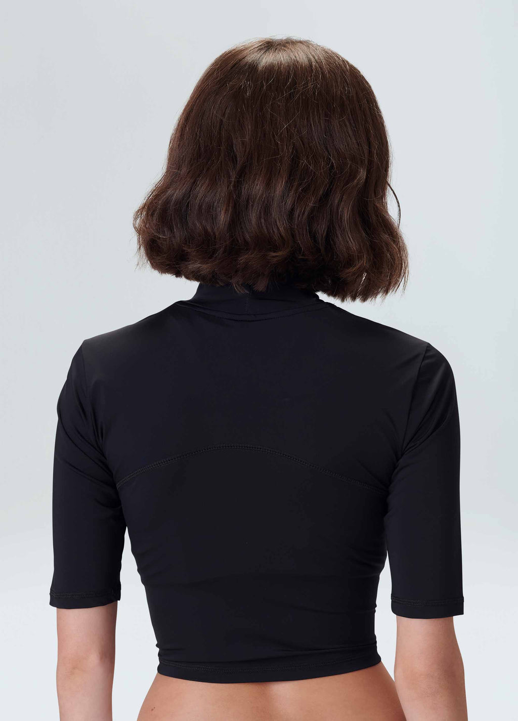 BLUSA FIT RECORTES