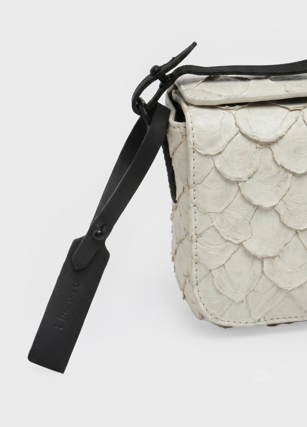 PIRARUCU MINI BOX BAG