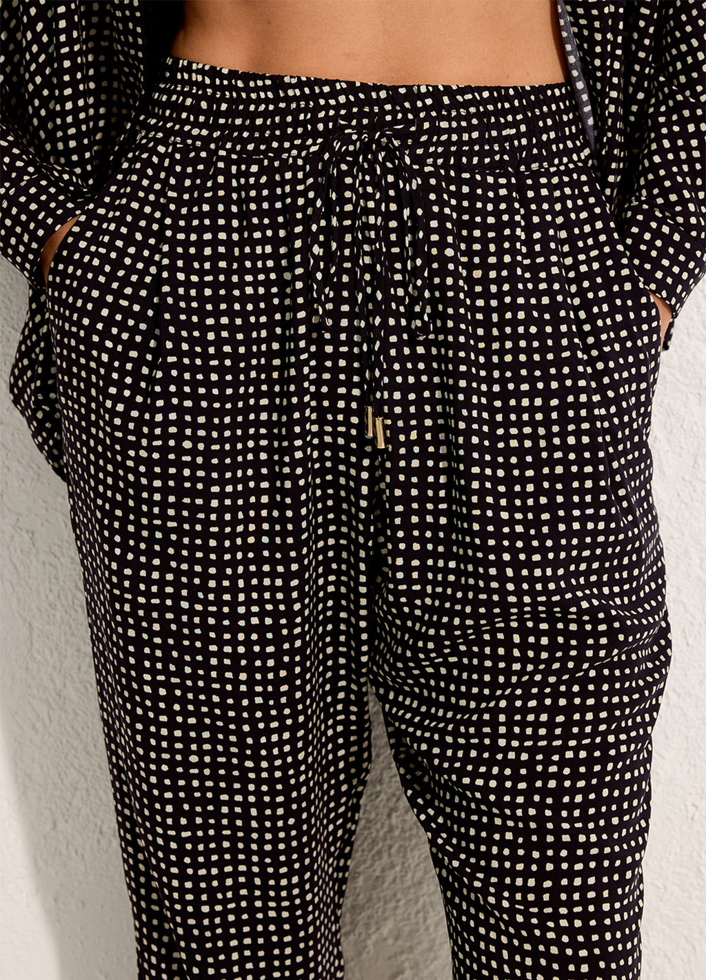 CALÇA ELASTICO PREGAS