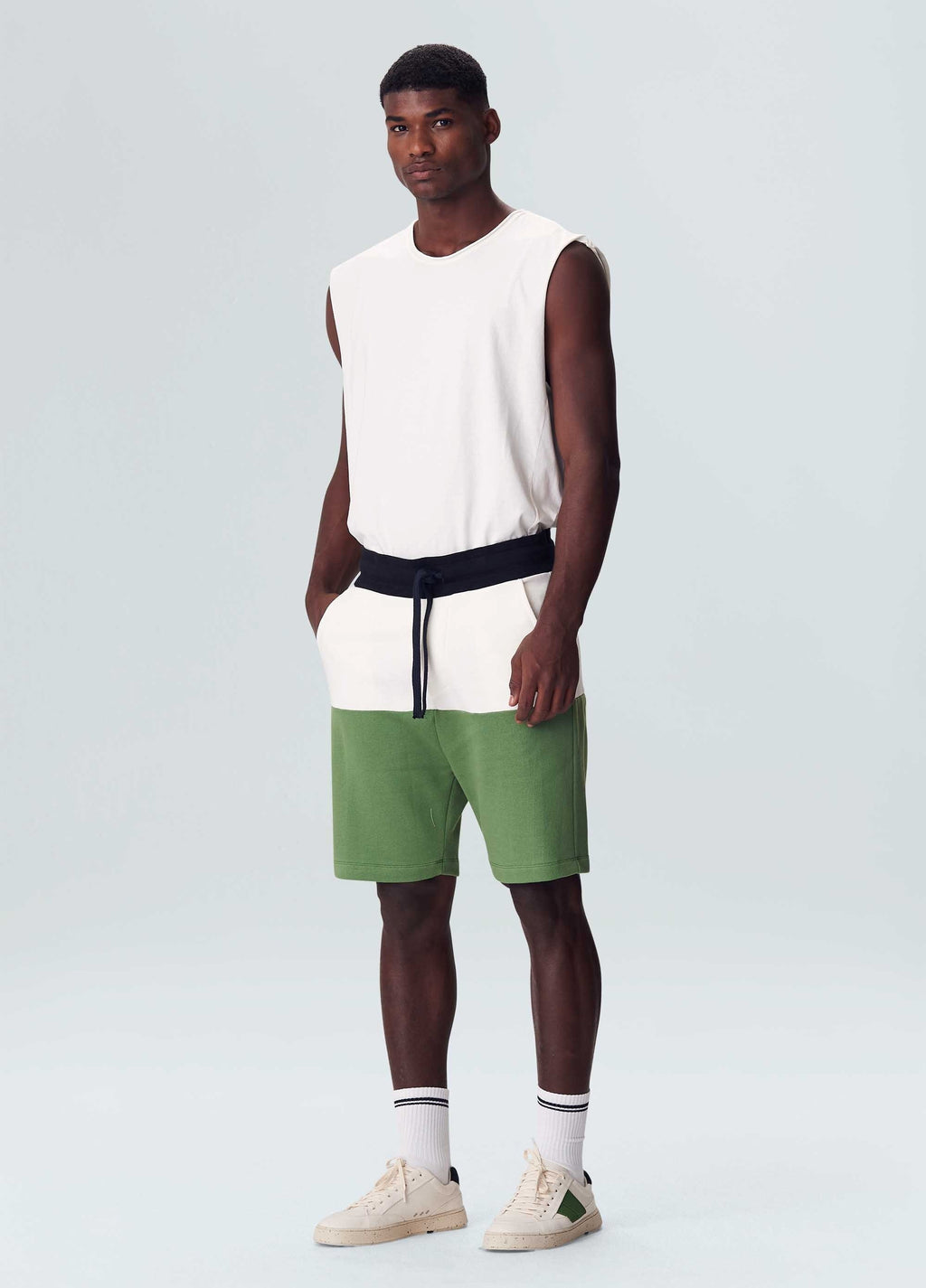 BERMUDA CASUAL MASC BICOLOR OFF-WHITE/VERDE CACTUS