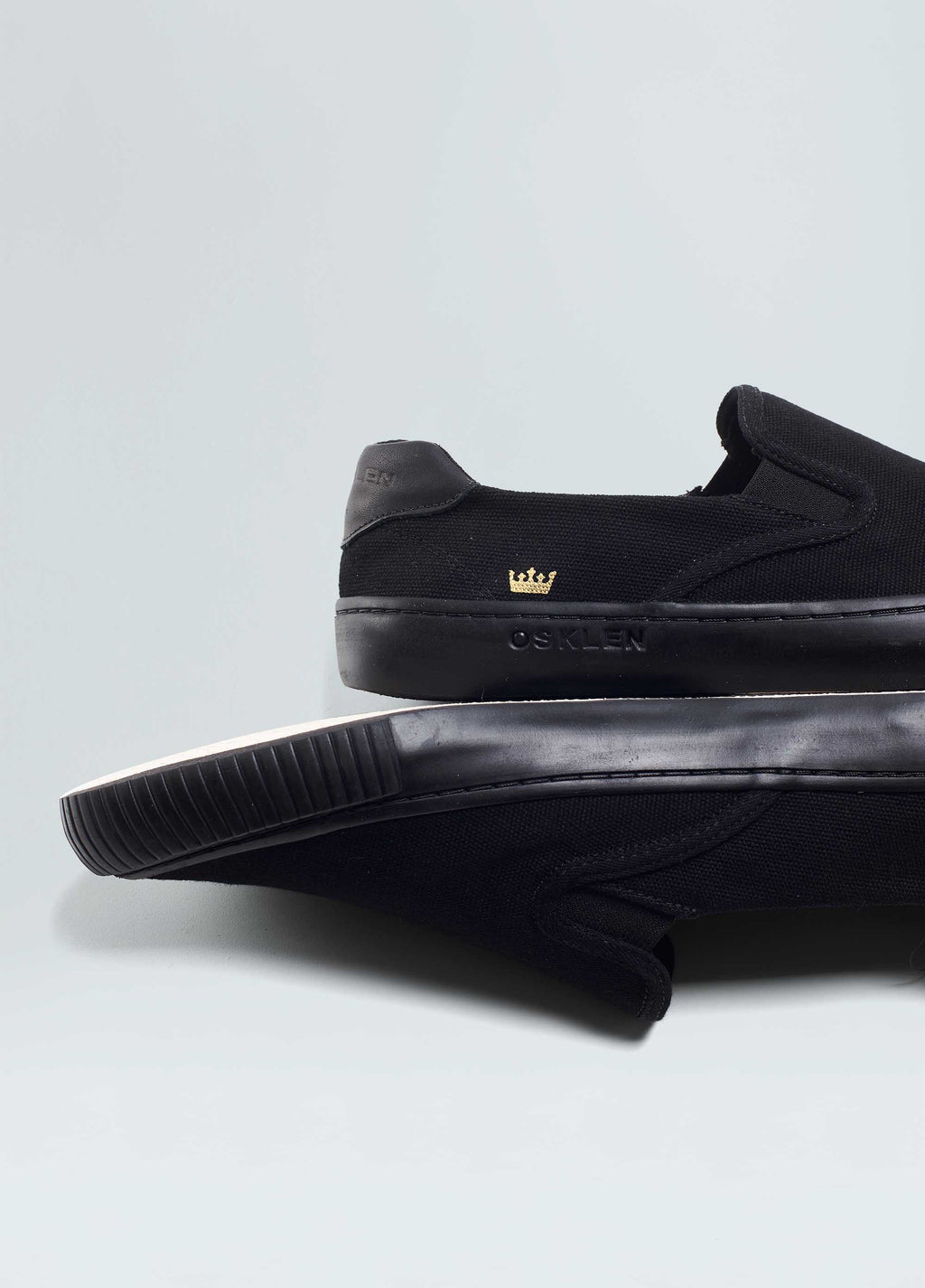 TÊNIS CANVAS SLIP ON BLACK SOLE M