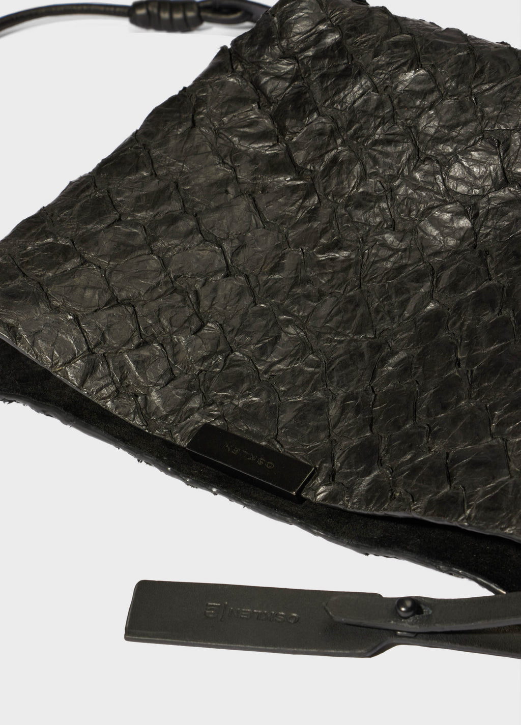 BOLSA PIRARUCU CURIMBO PRETO