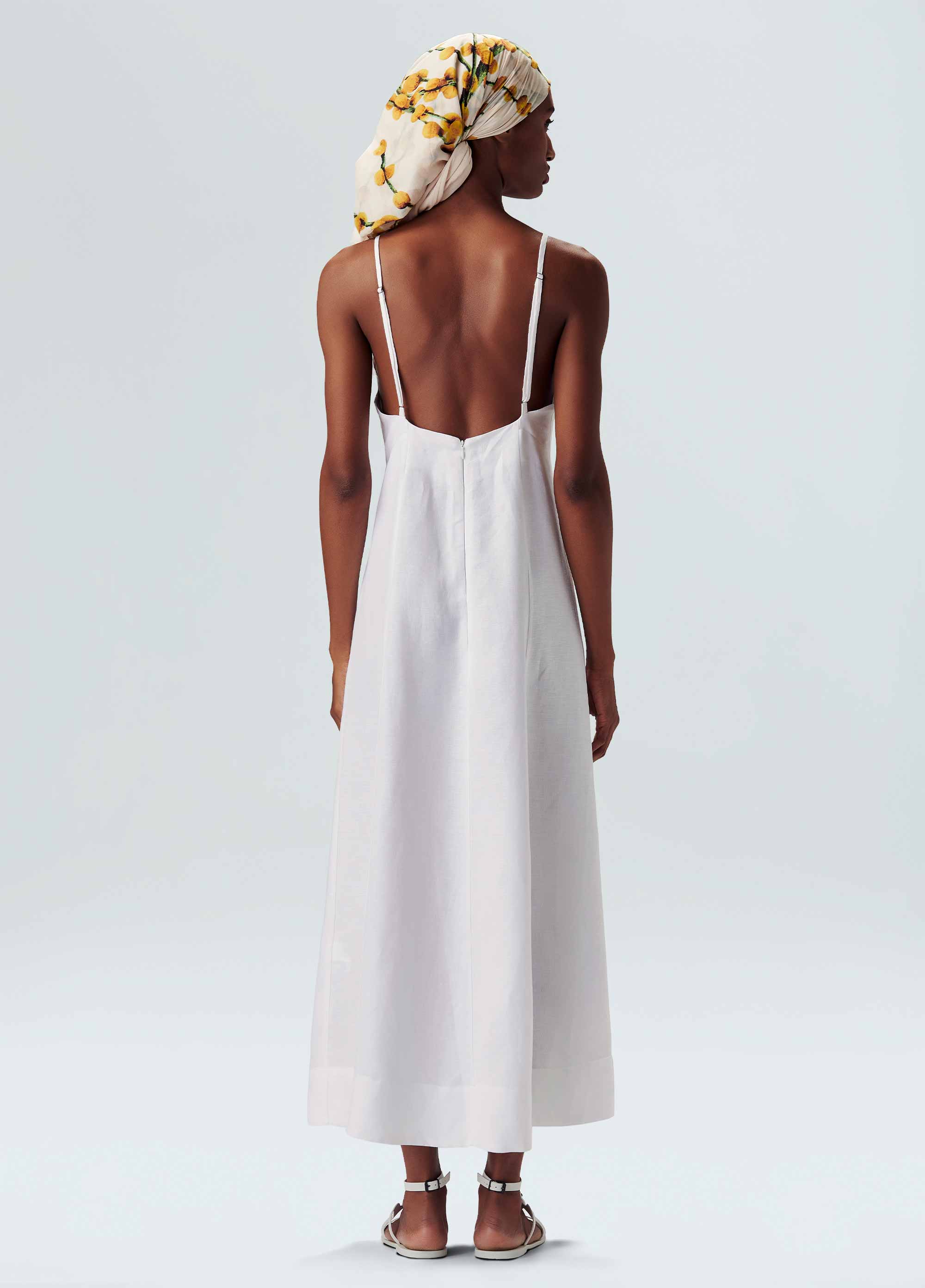 VESTIDO RECORTES