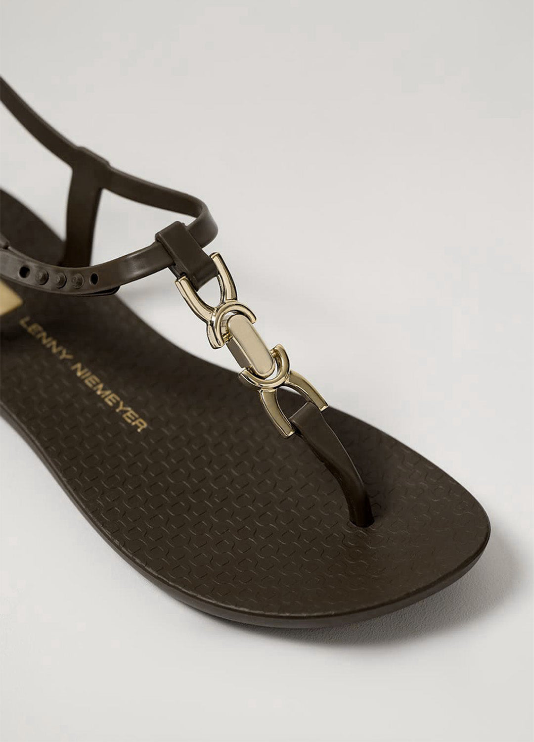 SANDÁLIA BRIDÃO ARTICULADO MARROM