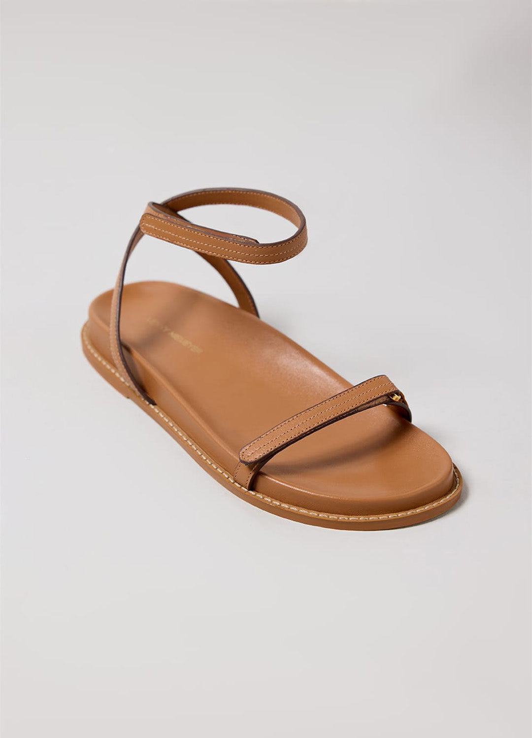 SANDALIA DETALHE PESPONTOS