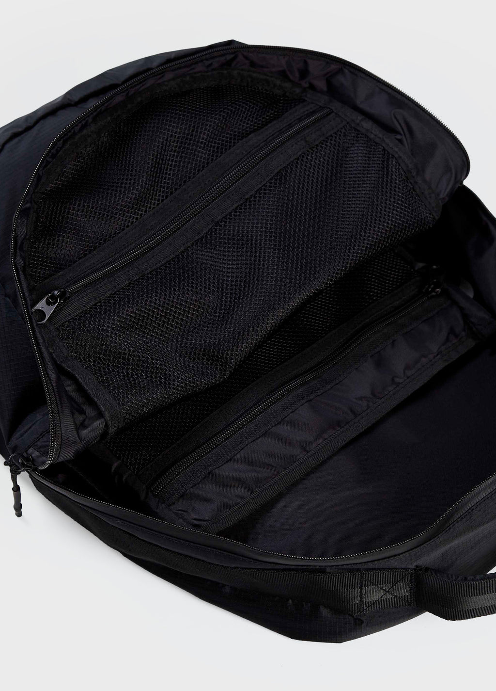 MOCHILA NYLON SUPER LIGHT