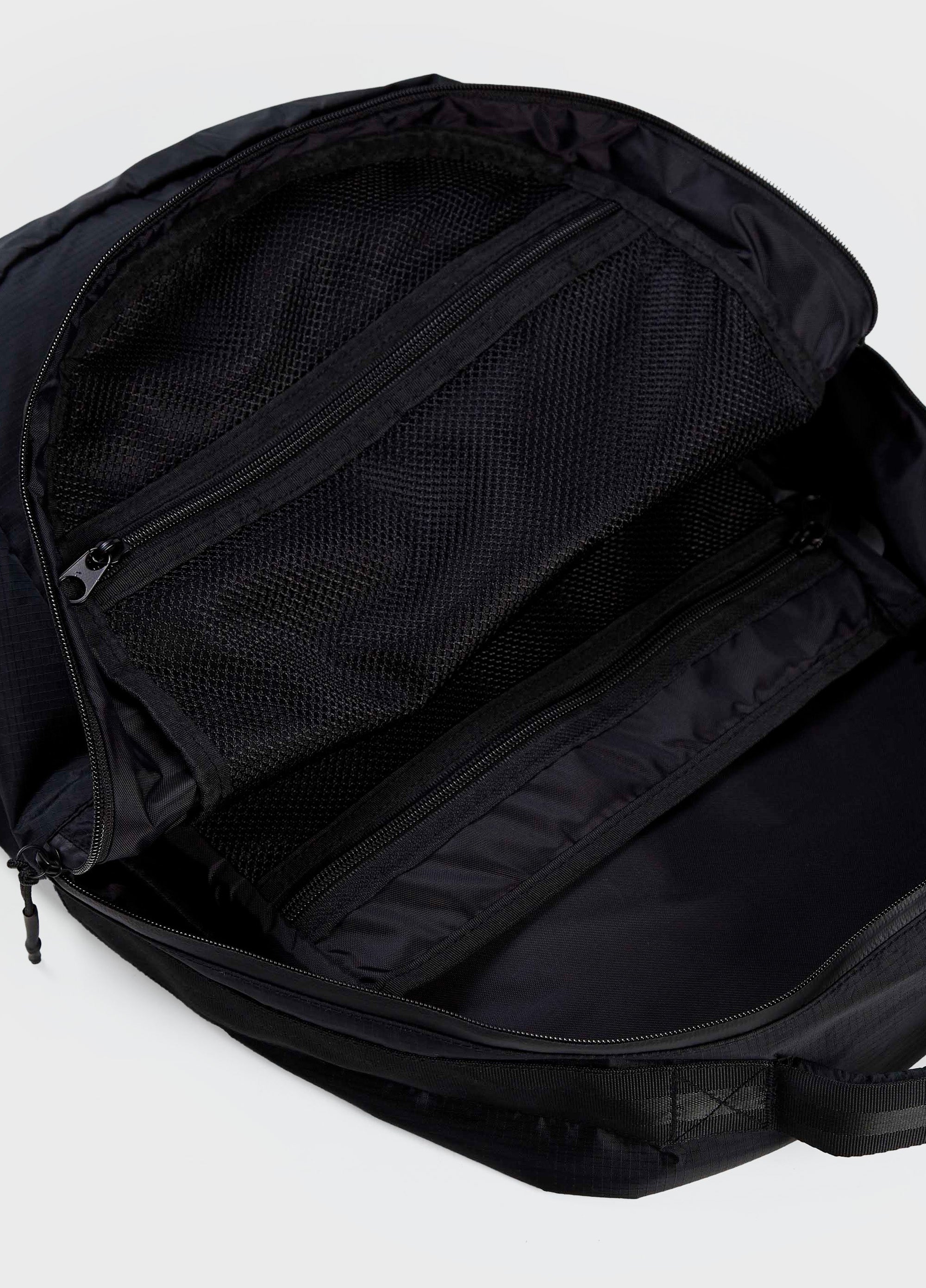 MOCHILA NYLON SUPER LIGHT