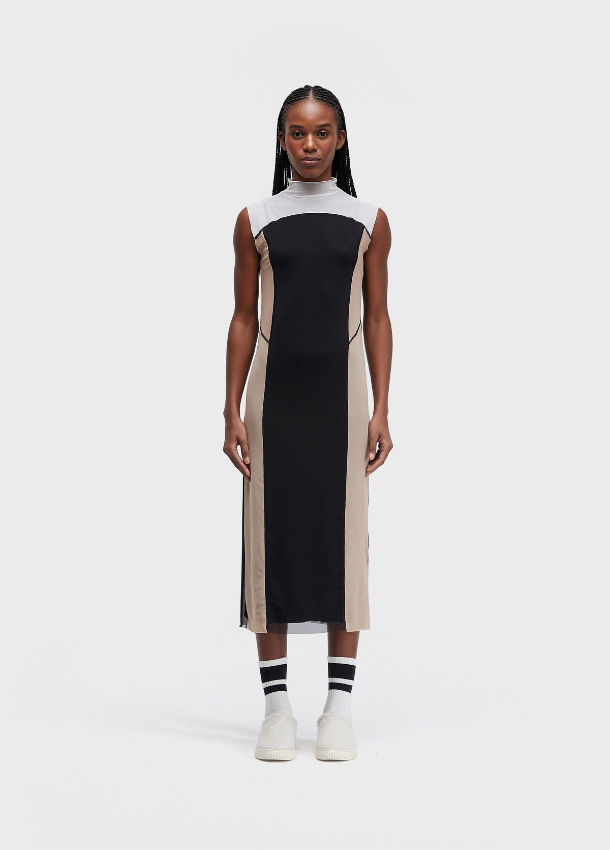 VESTIDO TULE RECORTES