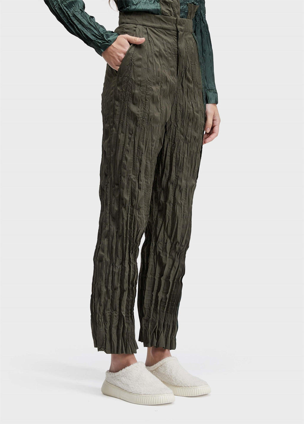 CALÇA WRINKLED SATIN + TRICOLINE