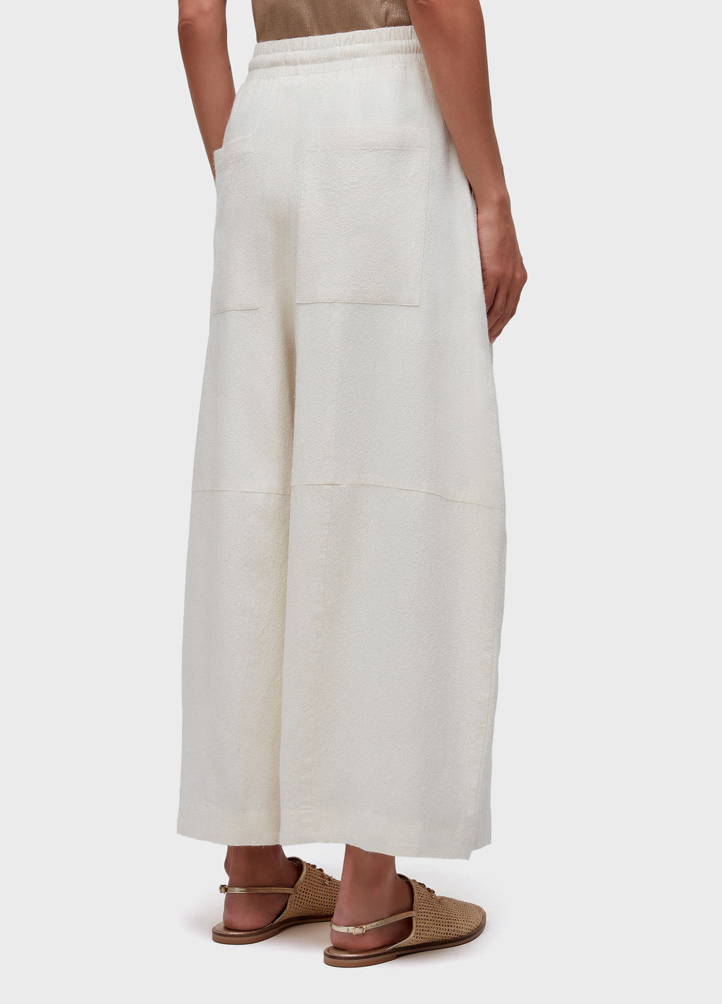 CALCA BORDADO CONCHA OFF-WHITE