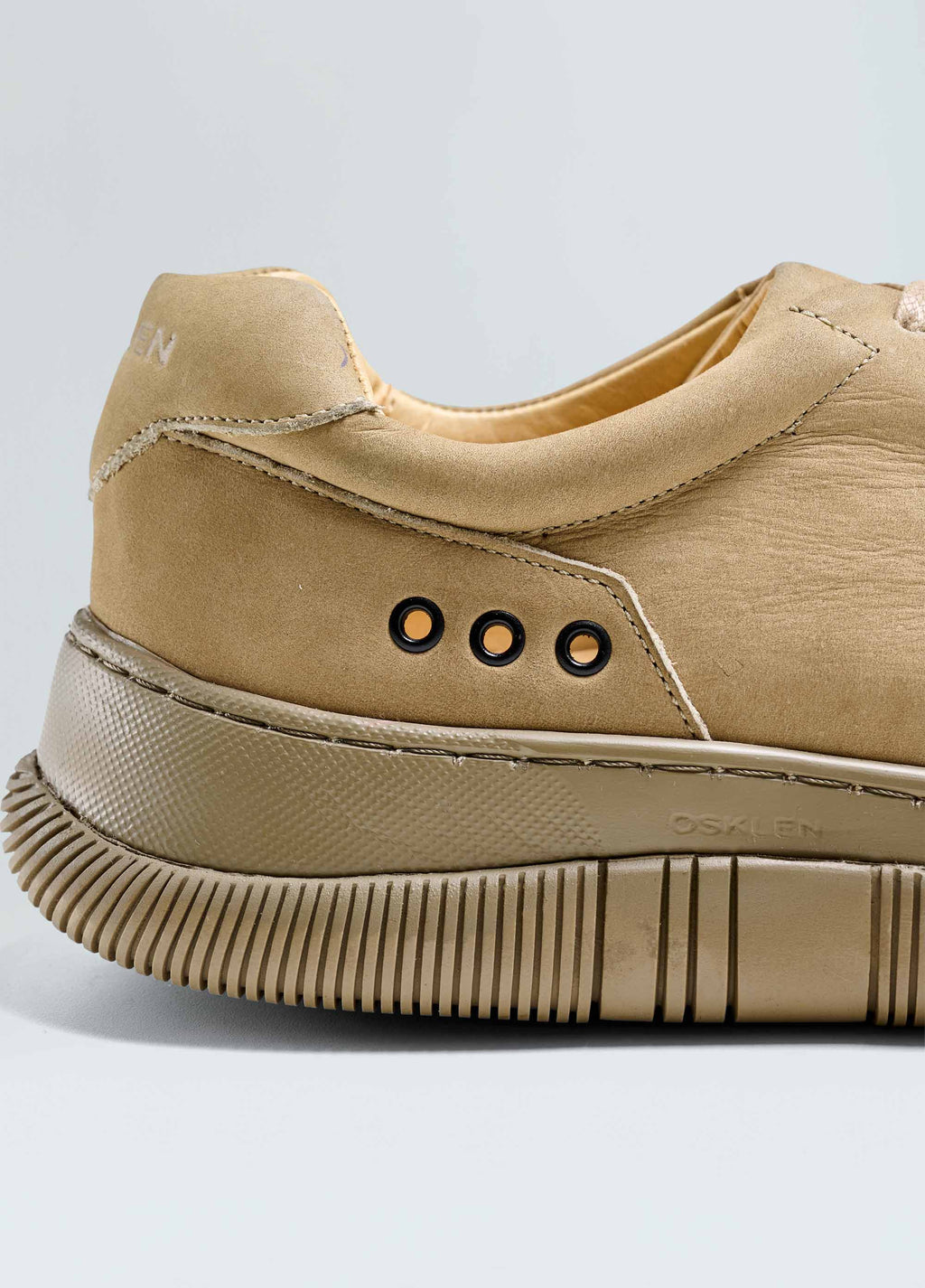 TÊNIS HYBRID LACES NOBUCK MONOCHROMATIC M