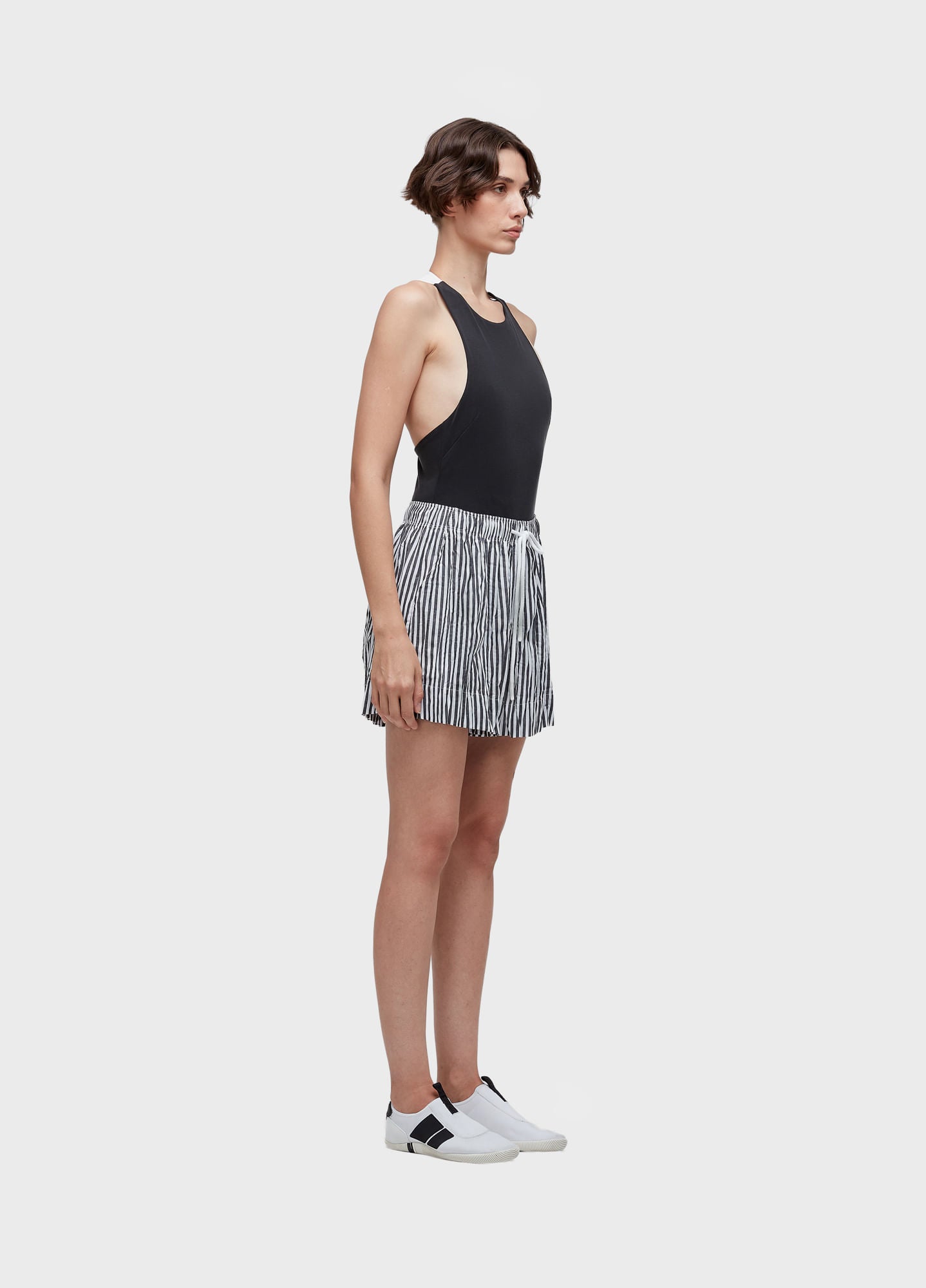 SHORT WRINKLE TRICOLINE FIO TINTO OFF-WHITE/PRETO